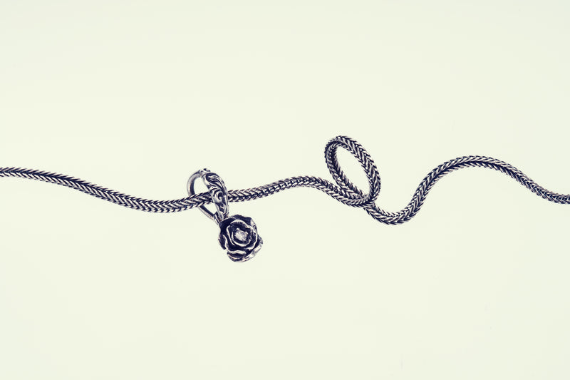 Elegant Rose Pendant S (White Diamond) : Necklace Chain Set-ZOCALO.JAPAN