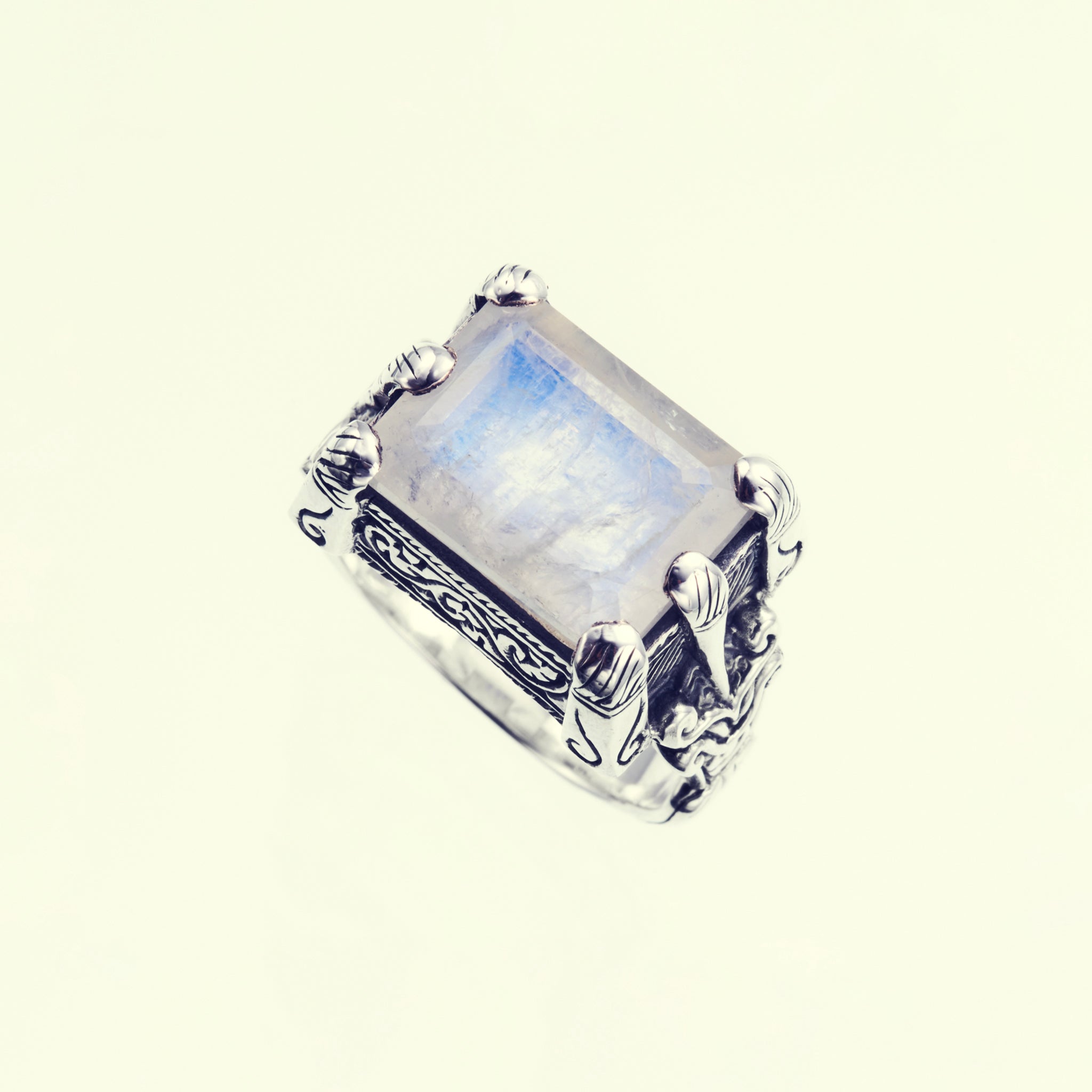 Islamic Ring : L (Rainbow Moonstone)｜イスラミック・リング : L 