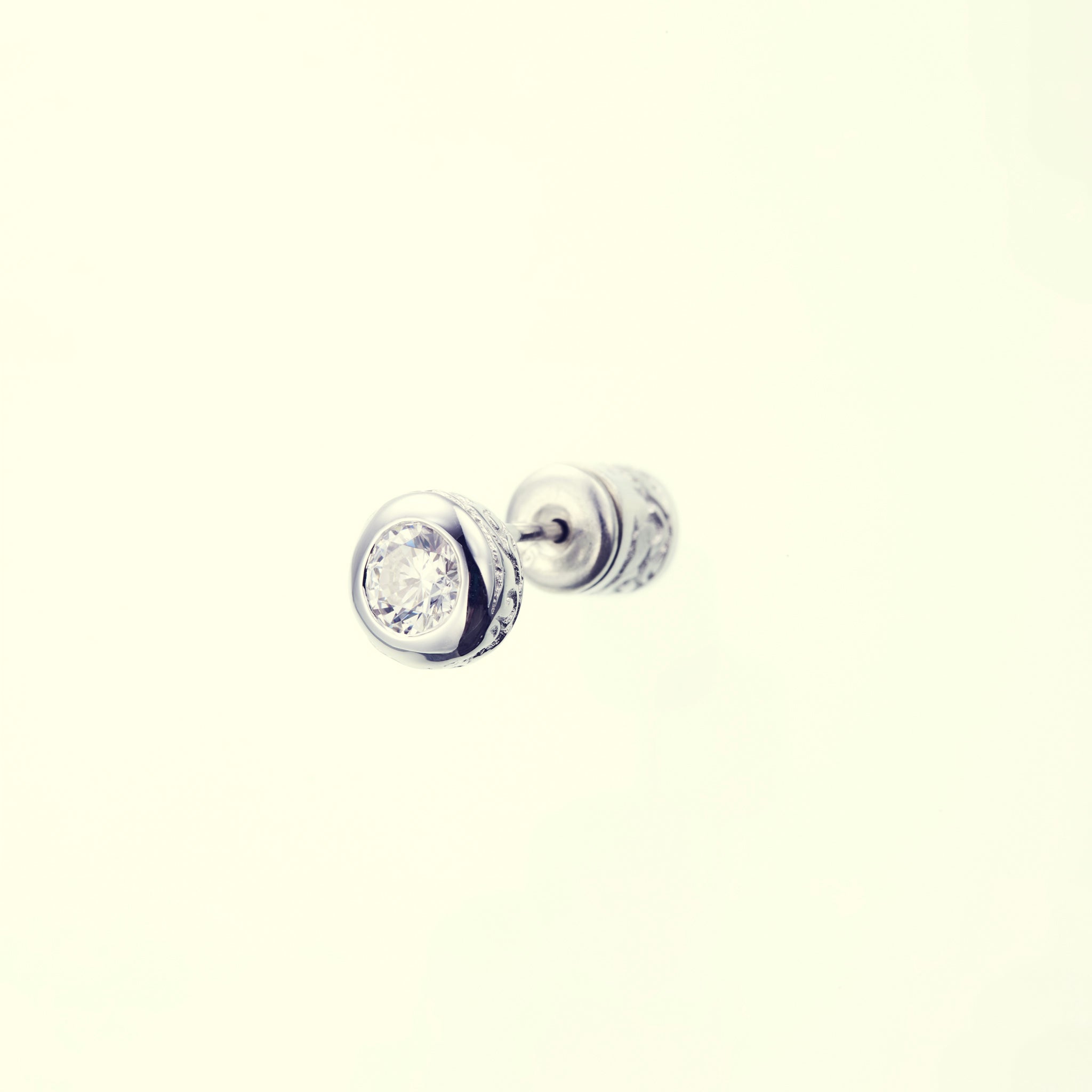 Jeweled Ivy Round Stud : M (White CZ)｜ジュエルド・アイビー 