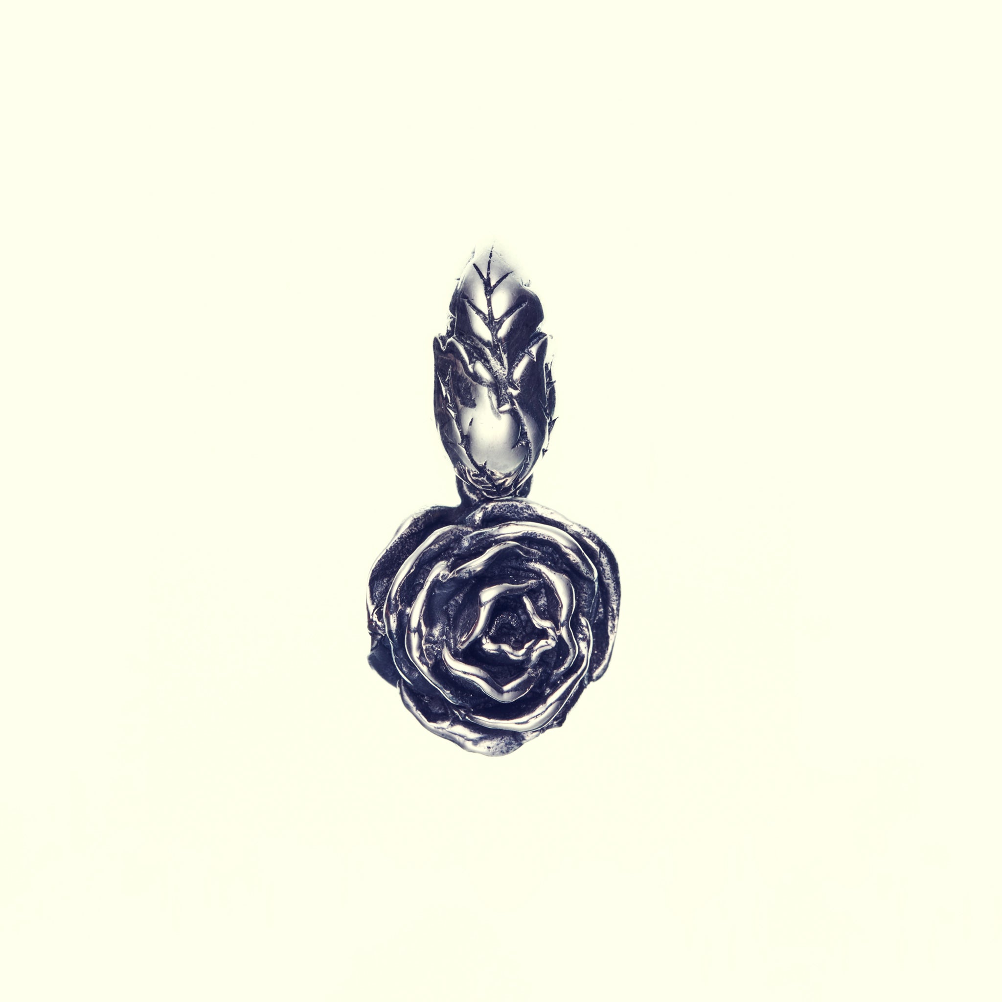 Rose Pendant : (M)｜ローズ・ペンダントトップ (M)｜ – ZOCALO JAPAN