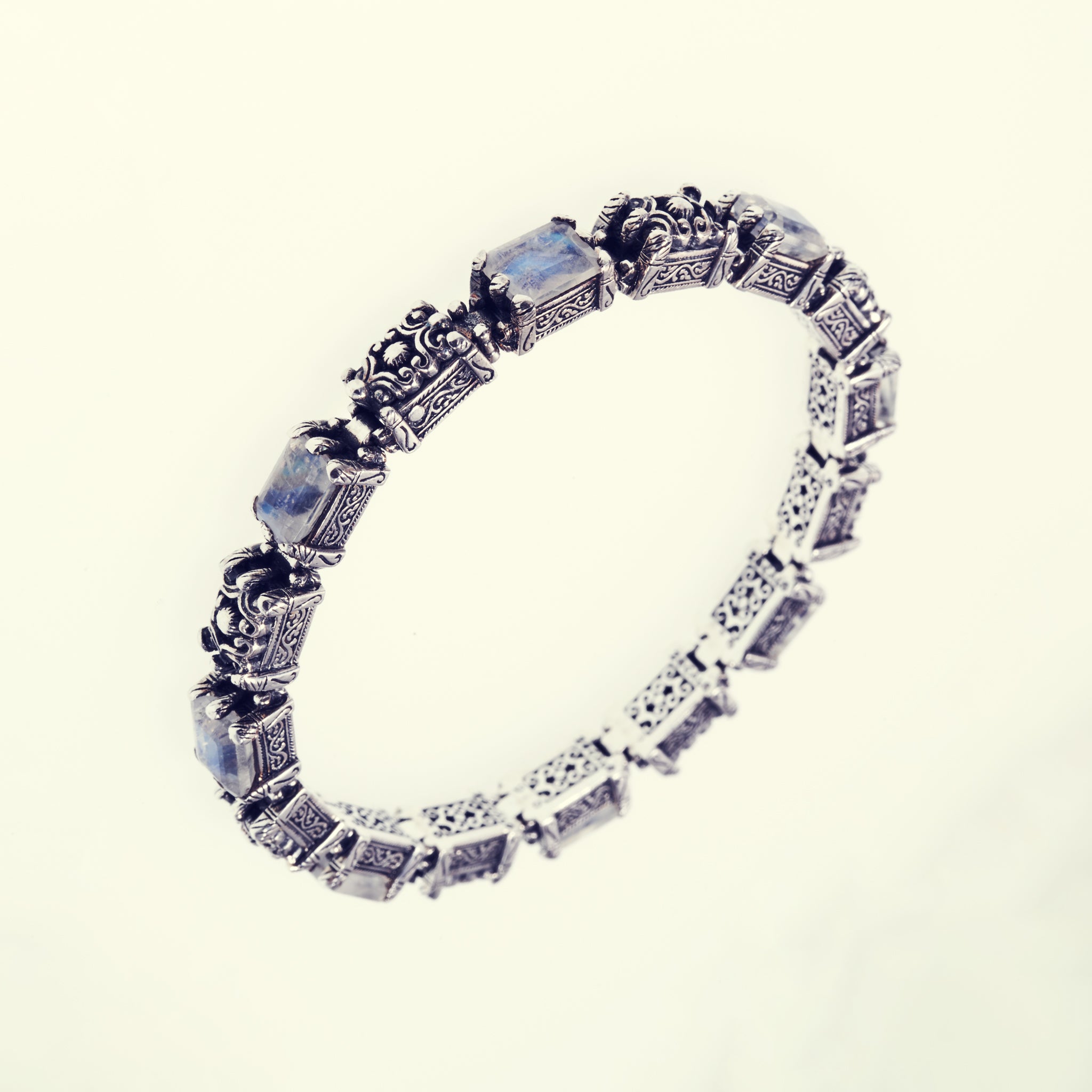 Islamic Bracelet : L (Rainbow Moonstone / 18.5cm)｜イスラミック