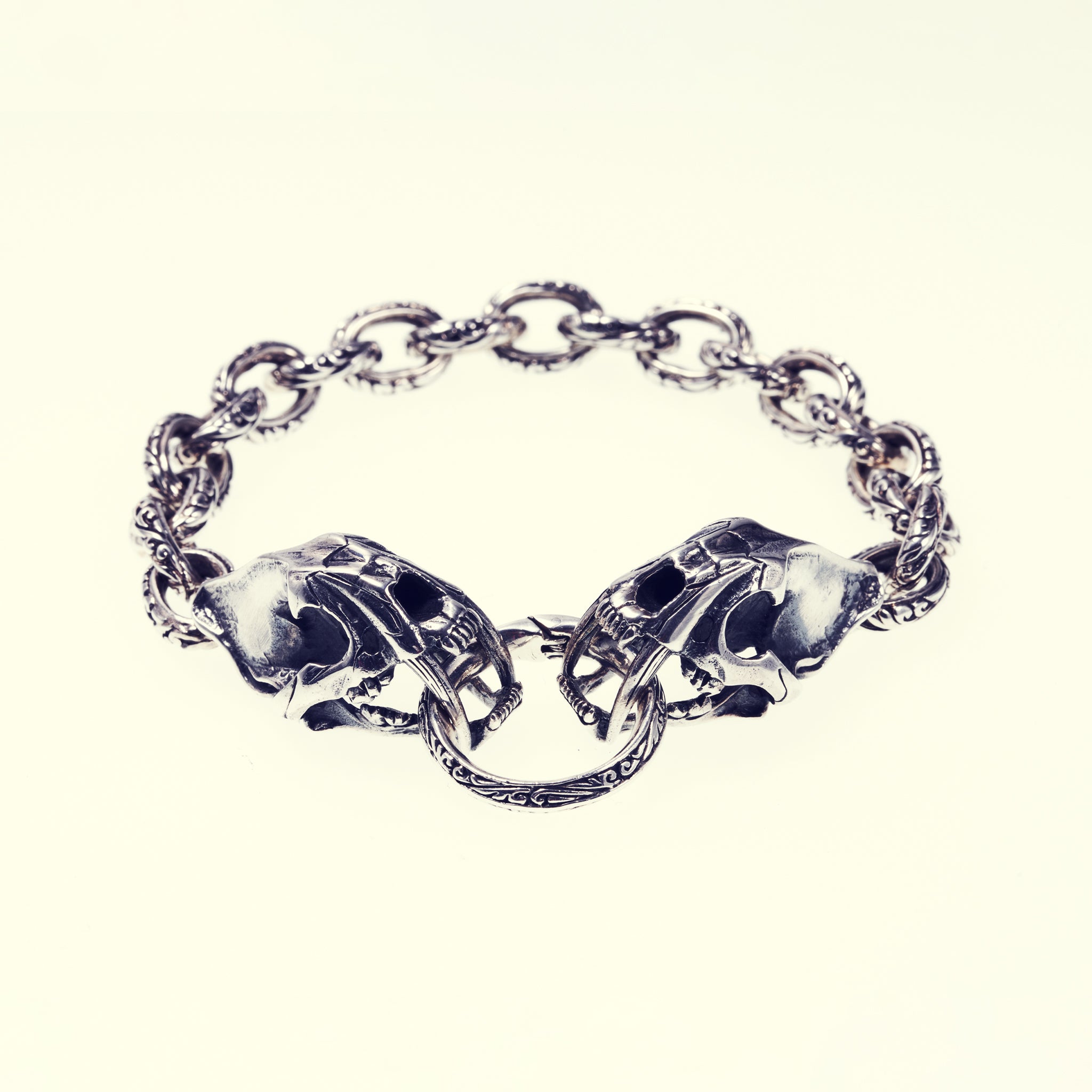 Saber Toothed Tiger Facing Bracelet : L (22cm)-ZOCALO.JAPAN