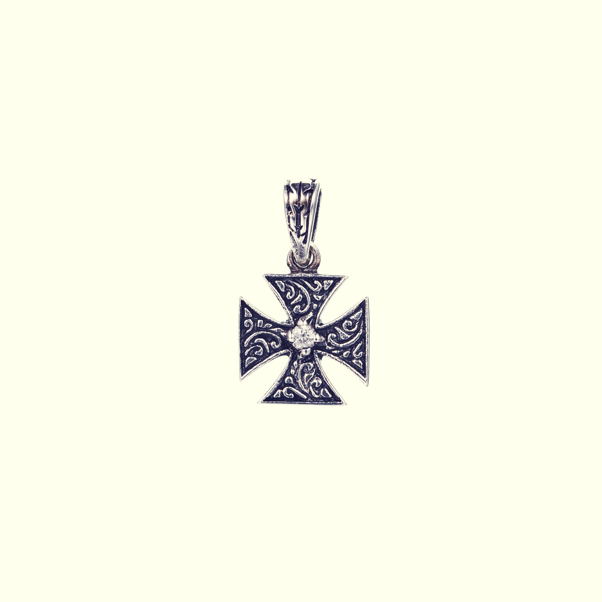 Malta Cross Charm : (White CZ)｜マルタクロス・チャーム（ホワイトCZ ）｜ – ZOCALO JAPAN  OFFICIAL WEB SITE