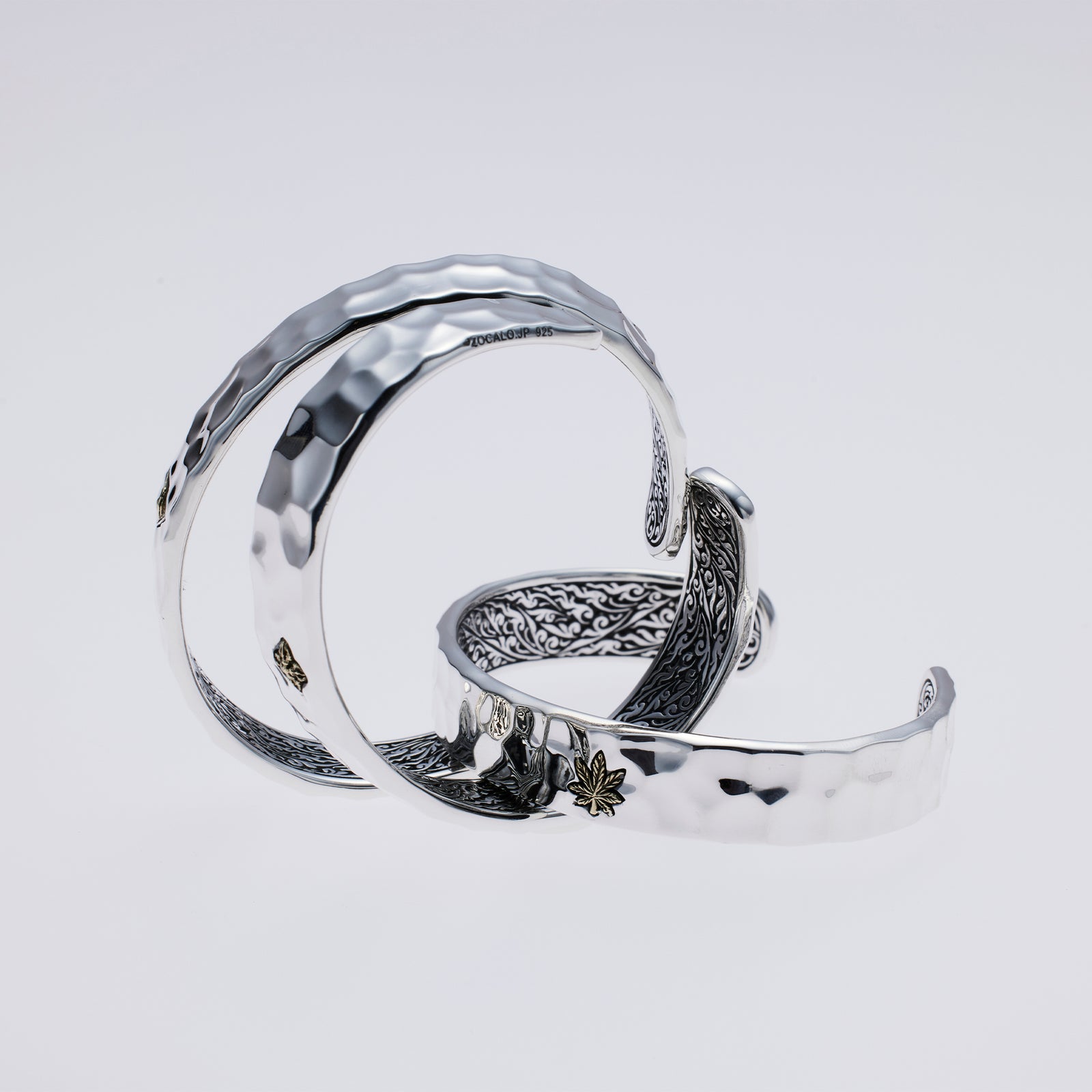 Hammered Texture Bangle : Eye of Providence – ZOCALO JAPAN