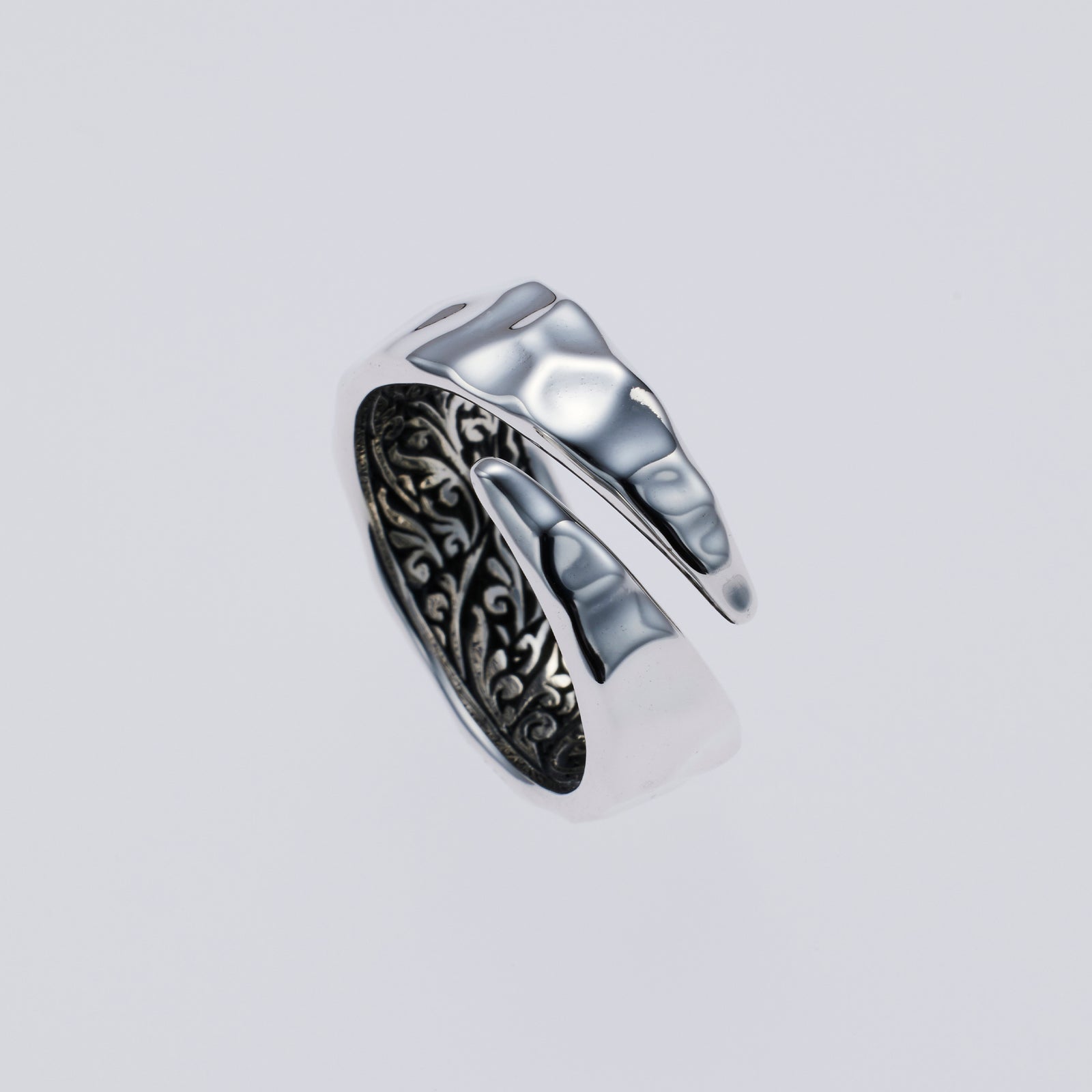 Hammered Texture Ring : Leaf – ZOCALO JAPAN OFFICIAL WEB SITE