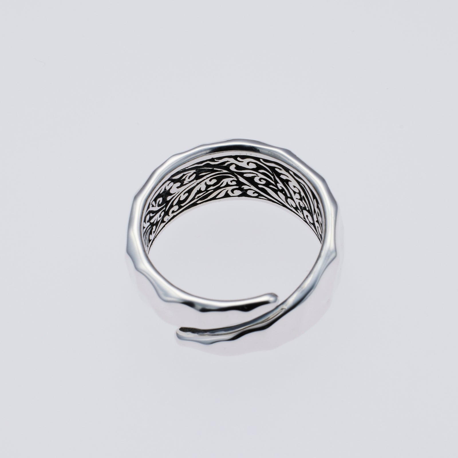 Hammered Texture Ring: Double Dorje – ZOCALO JAPAN OFFICIAL WEB SITE