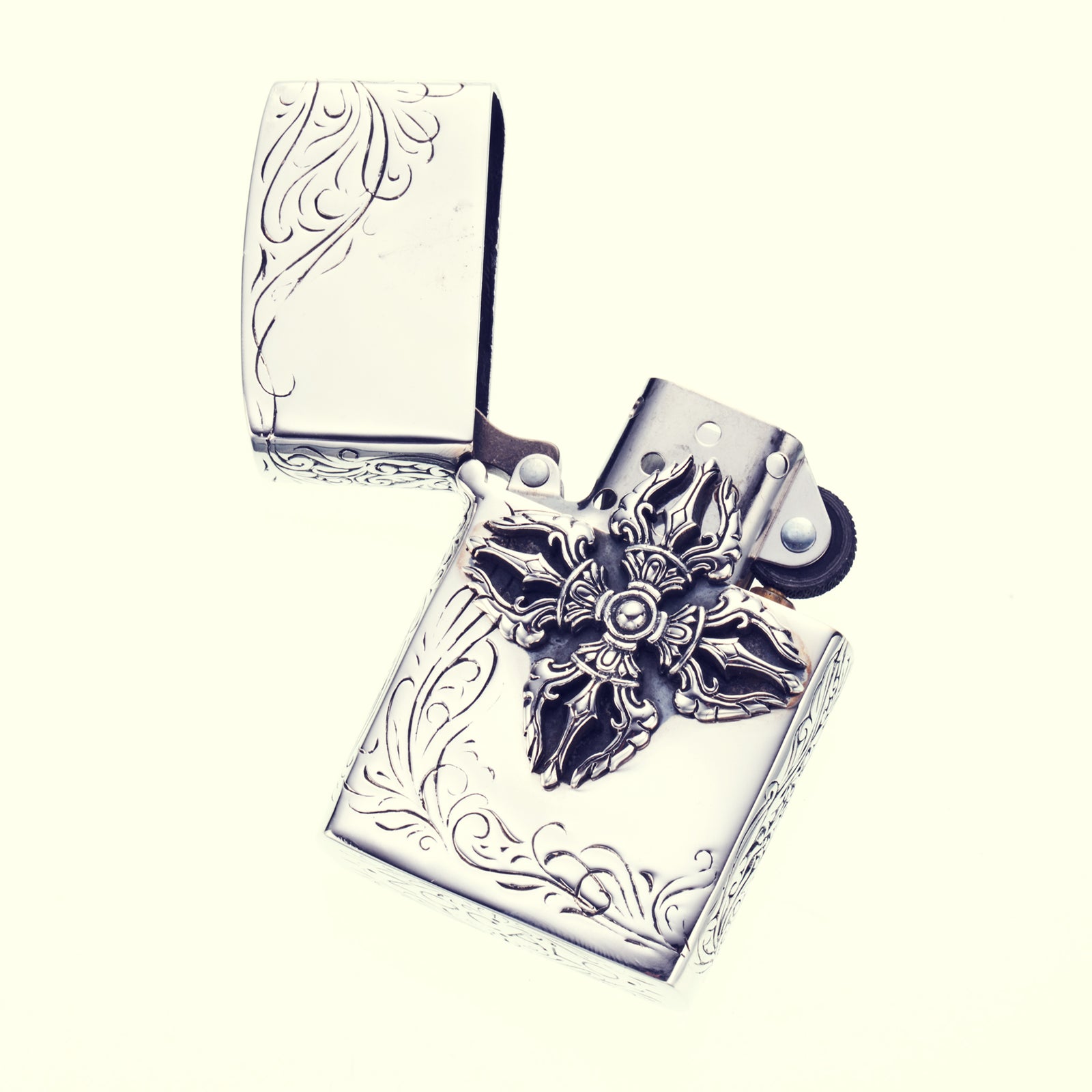 Dorje Zippo : SILVER｜ドージェ・ジッポー（シルバー）｜オイルライター｜ドルジェ｜金剛杵 – ZOCALO JAPAN  OFFICIAL WEB SITE