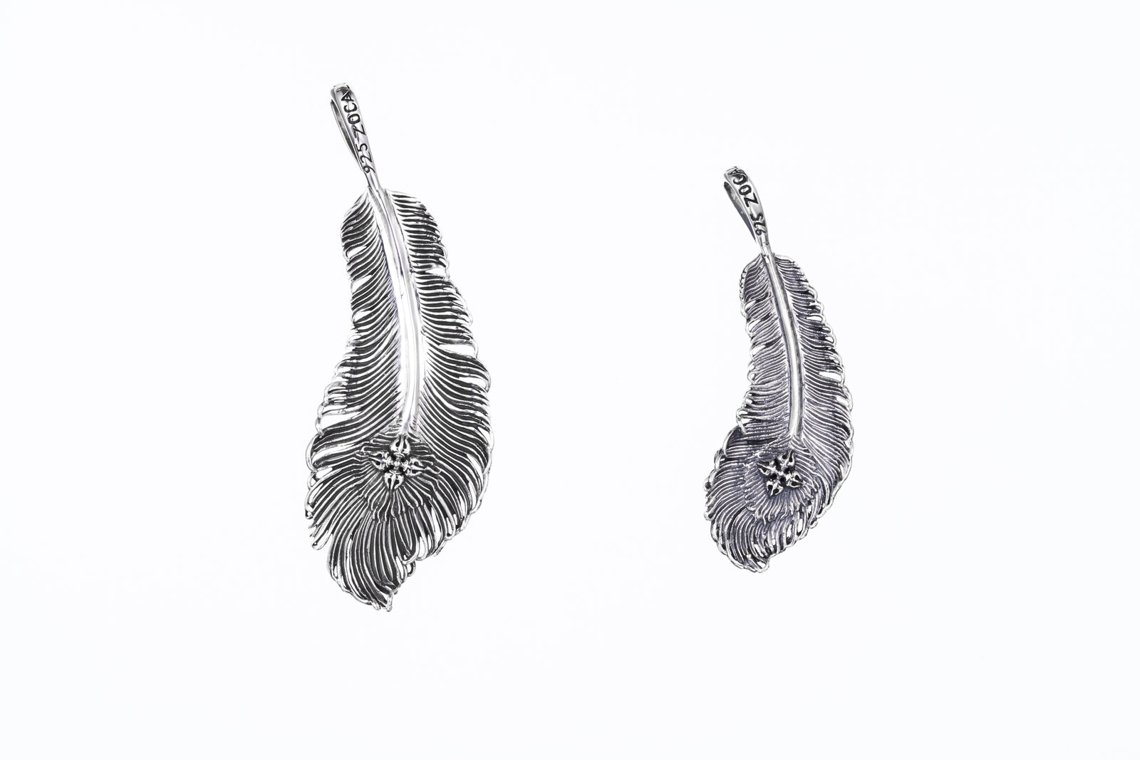 Phoenix Tail Feather Pendant : M (Black Star)｜フェニックス