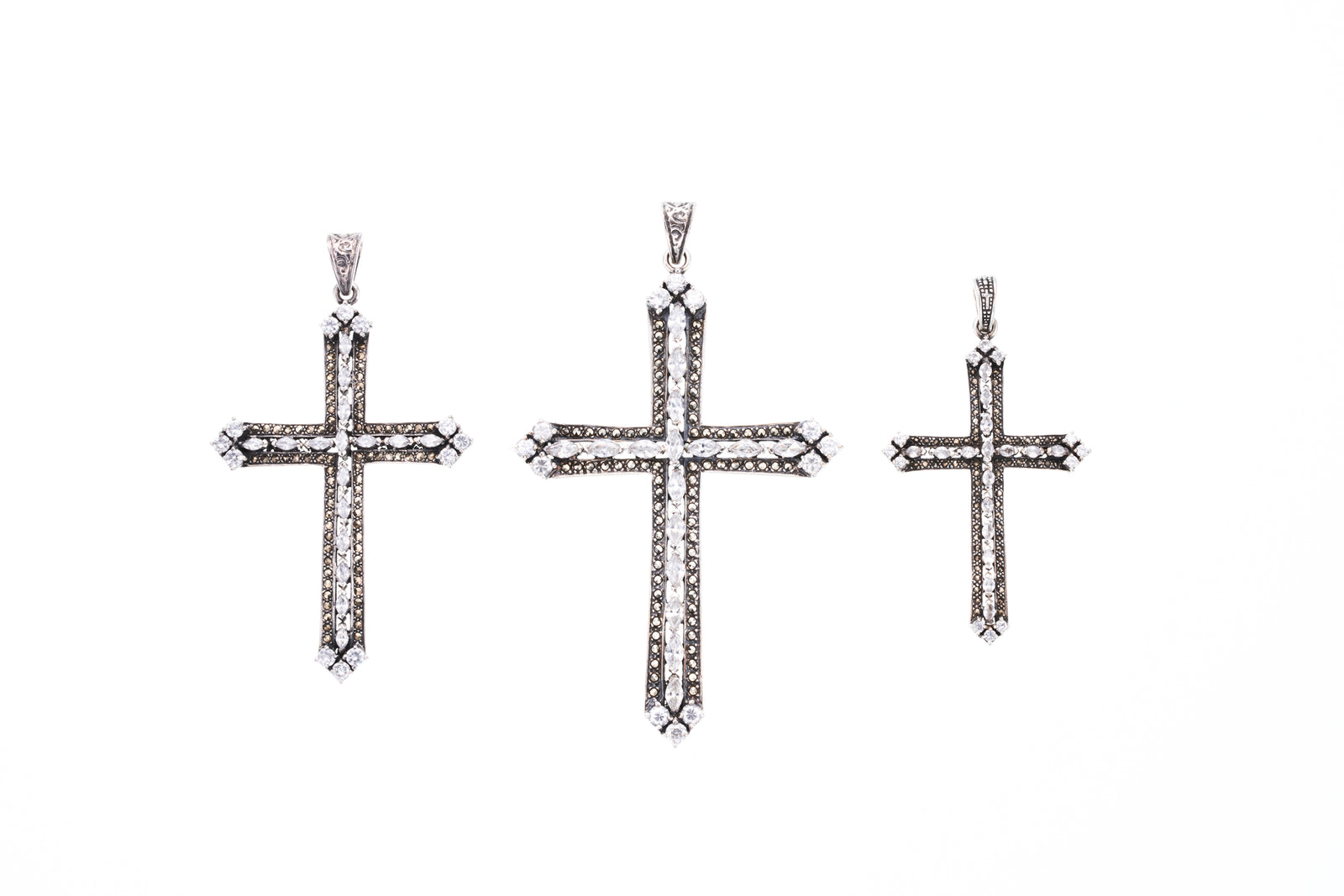Marcasite Cross Pendant : M (White CZ)｜マーカサイトクロス