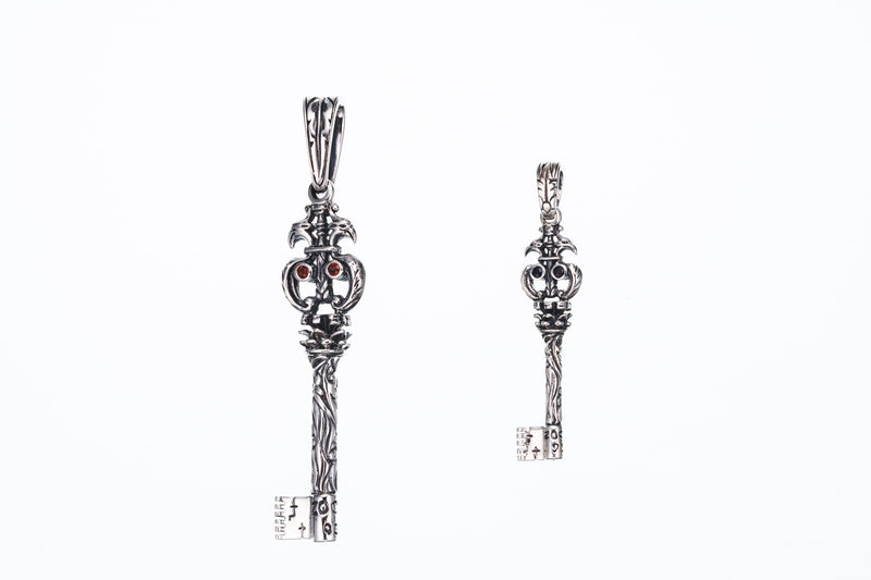 Antique Key : Type2 (Garnet & Sapphire)｜アンティーク・キー 