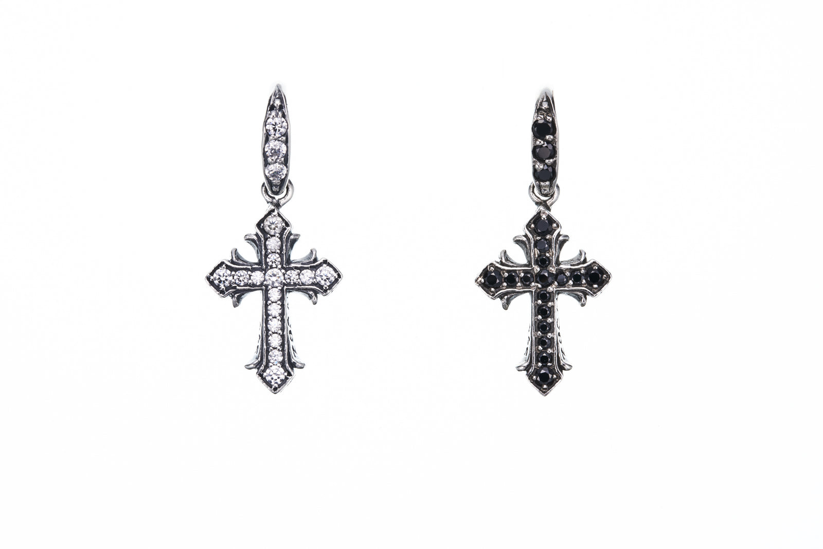 Lily Cross Charm : (Black CZ)｜リリー・チャーム（ブラックCZ