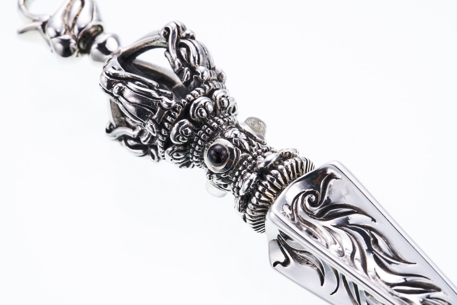Bird Double Dorje Kartika Dagger (S) : (Garnet / Blue