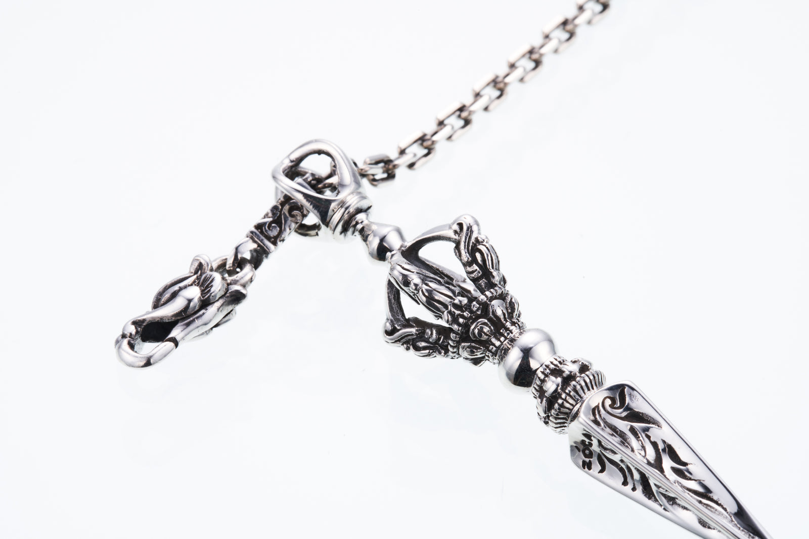 ZOCALO ソカロ｜Bird Dorje Dagger : Necklace Chain Set｜バード・ドージェ・ダガー：ネックレスチェーンセット｜ドルジェ｜金剛杵  – ZOCALO JAPAN OFFICIAL WEB SITE