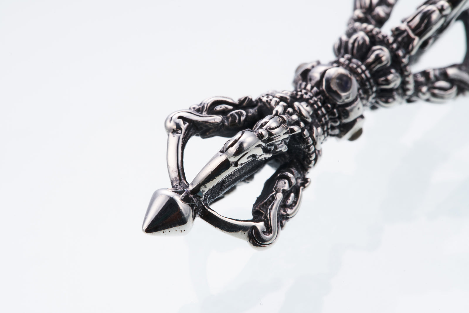 Bird Dorje (Blue Moon Stone)｜バード・ドージェ（ブルームーン