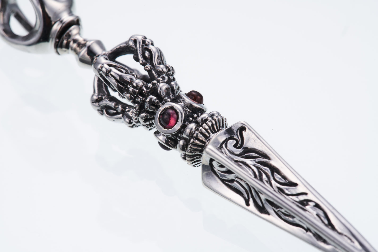 Bird Dorje Dagger : S (Garnet)｜バード・ドージェ・ダガー S（ガーネット）｜ – ZOCALO JAPAN  OFFICIAL WEB SITE