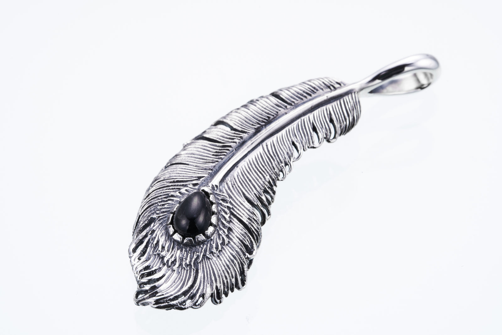 ZOCALO ソカロ｜Phoenix Tail Feather : (M) Black Star Necklace