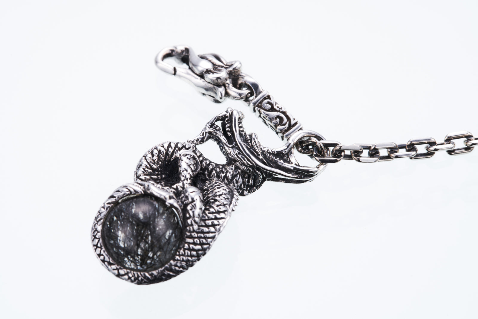 ZOCALO ソカロ 龍 ドラゴン ブラックルチルクオーツ ペンダントトップ Power Stone Dragon : (Black Rutilated Quartz)｜バーワストーン