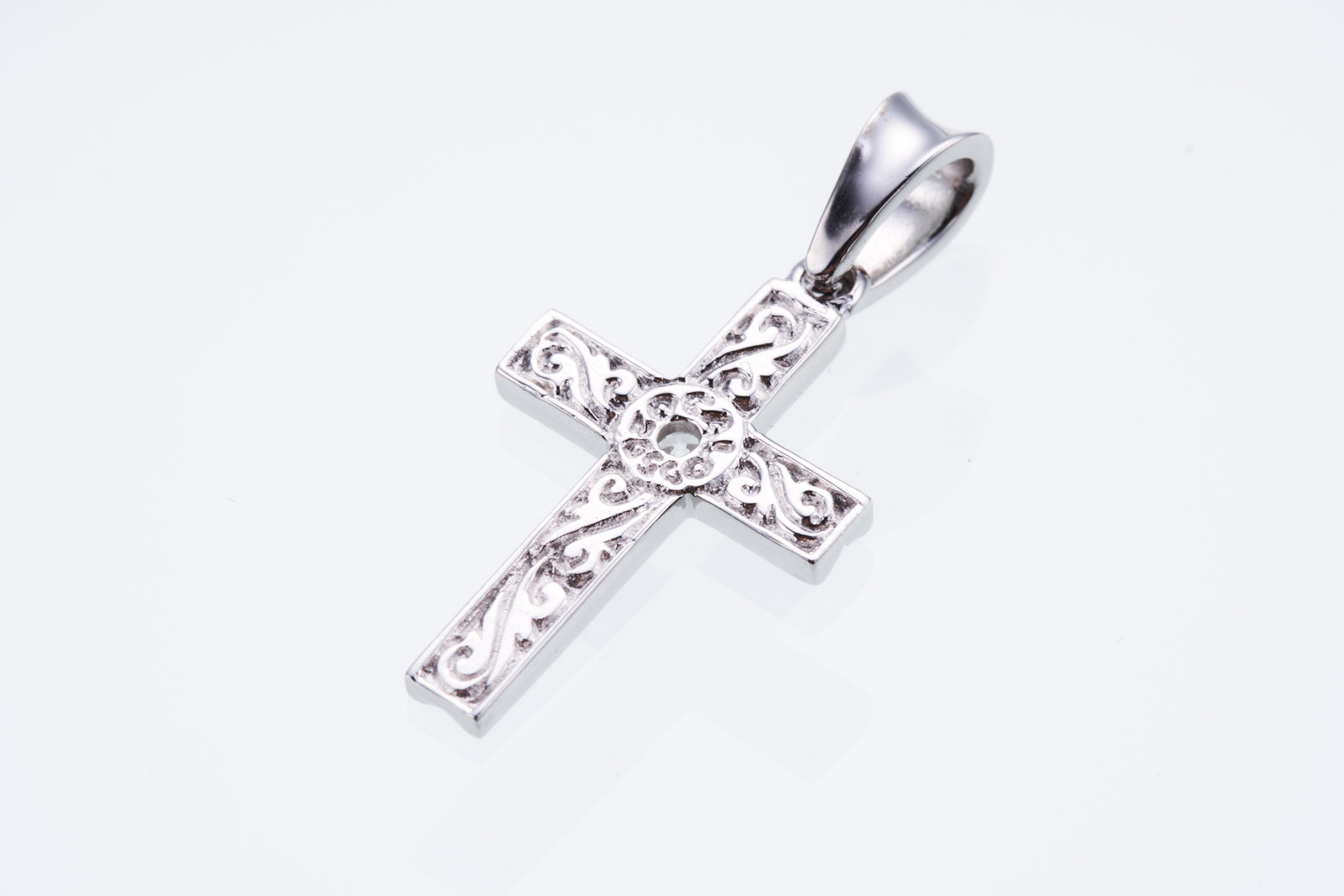 【2024年】お歳暮ギフト Trench Finish)｜トレンチ・クロス (White S : Pendant Cross アクセサリー