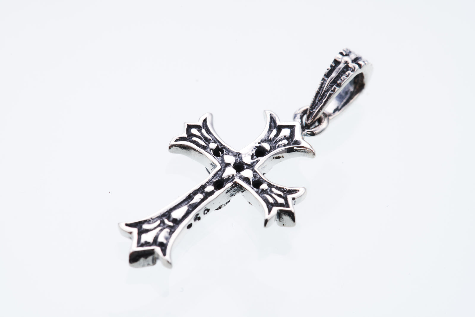 Cross on Cross Charm : Black CZ｜クロス・オン・クロス・チャーム