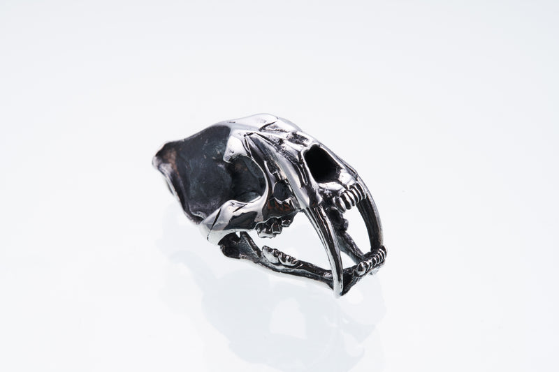 Saber Toothed Tiger Pendant : (S)-ZOCALO.JAPAN