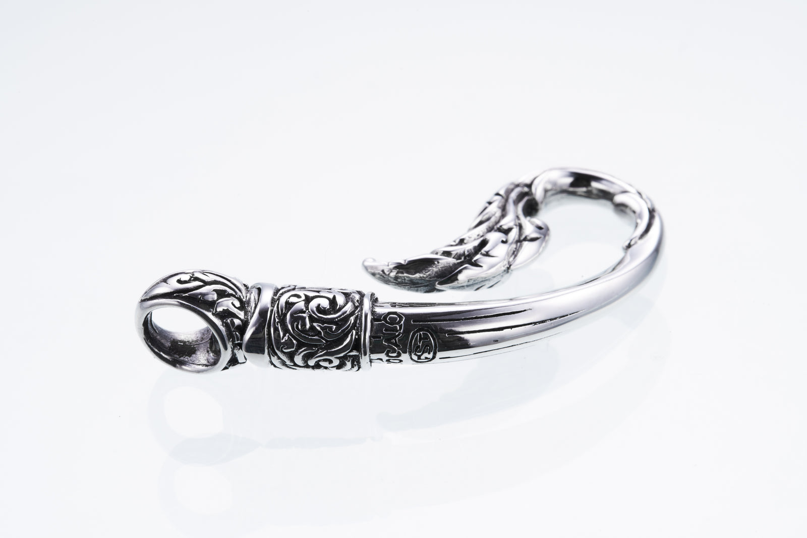 Fang of Flame Pendant (S)｜ファング・オブ・フレイム・ペンダント