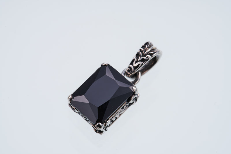 Edged Lily Charm : (Black CZ)-ZOCALO.JAPAN