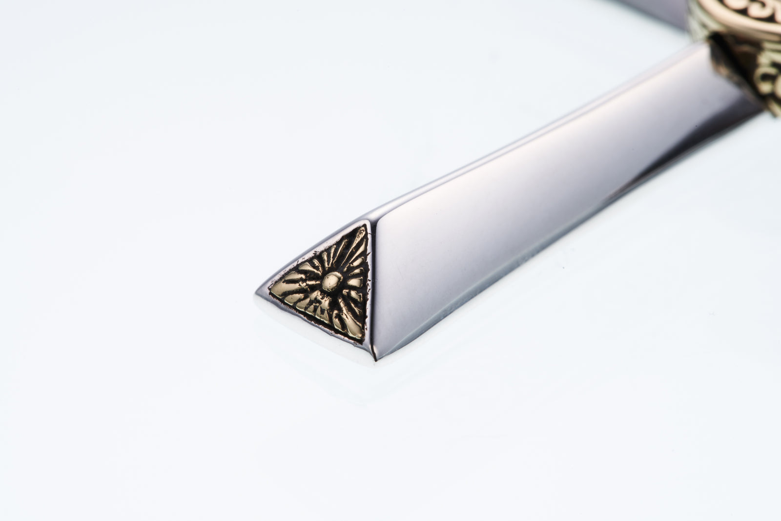 Eye of Providence Cross Pendant : White CZ｜アイ・オブ