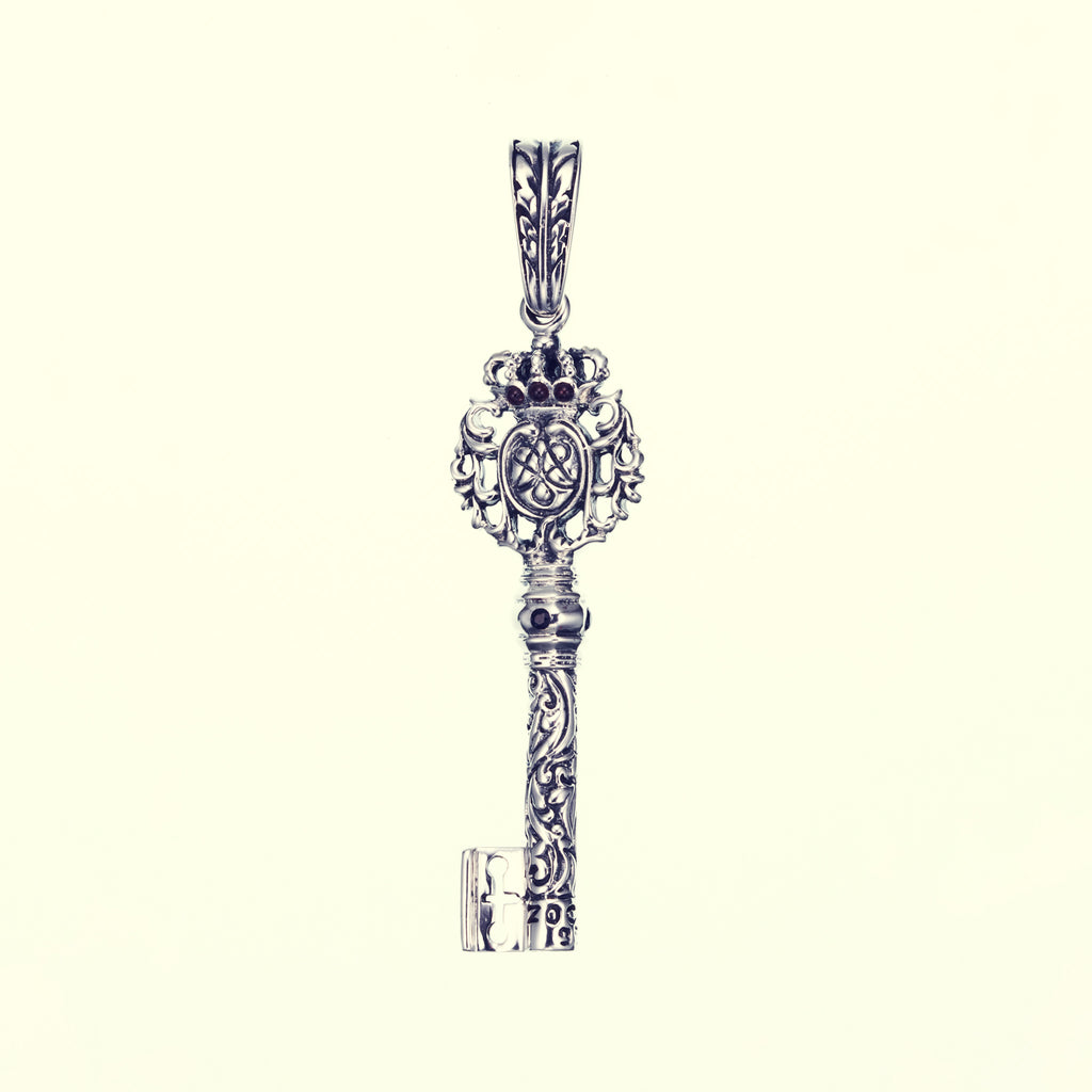Antique Key : Type3 (Garnet & Sapphire)｜アンティーク・キーペンダント・タイプ３（ガーネット＆サファイア） –  ZOCALO JAPAN OFFICIAL WEB SITE
