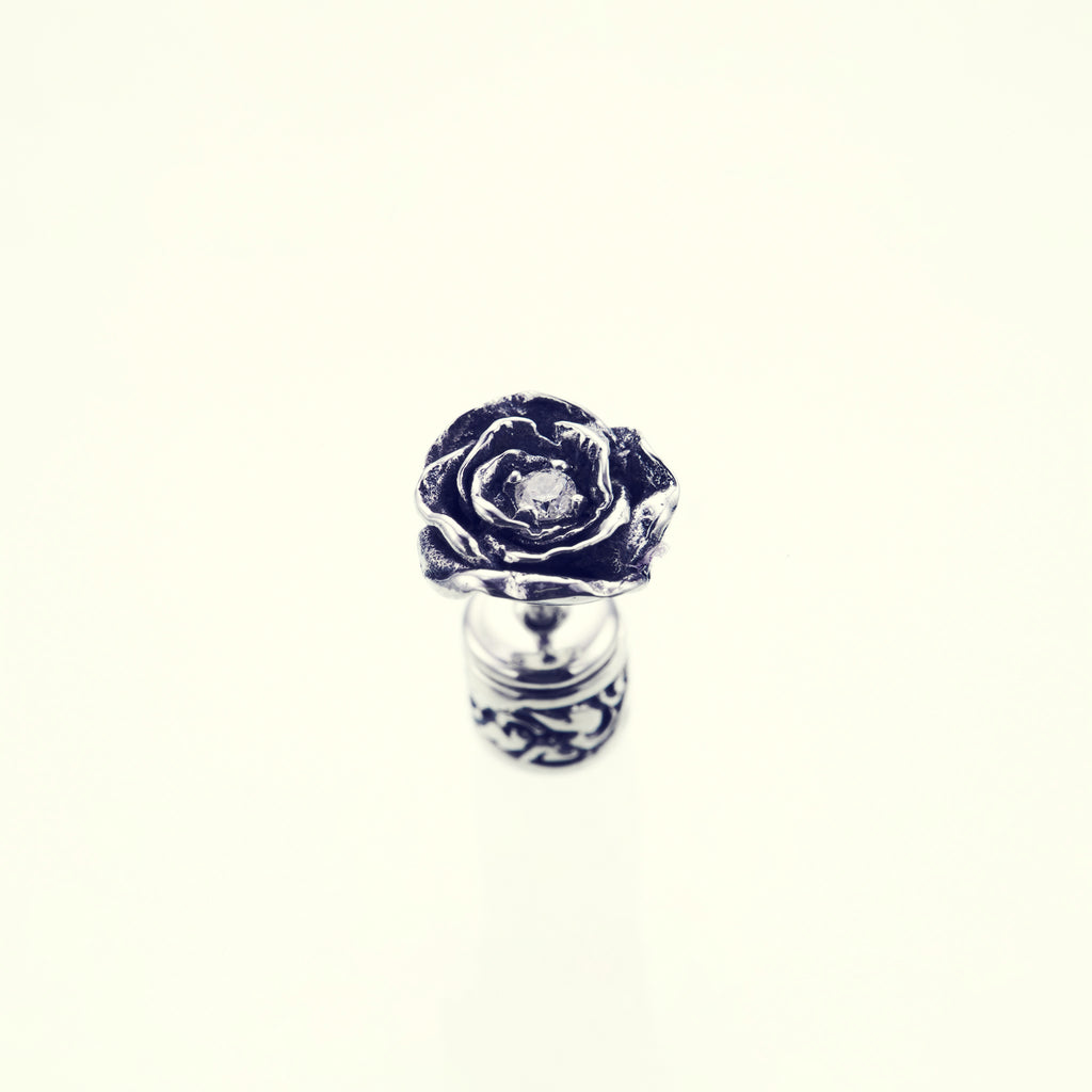SILVER-ROSE / 薔薇  デモテープ Elegant Rose Ear Stud : (White Diamond)｜エレガント・ローズ