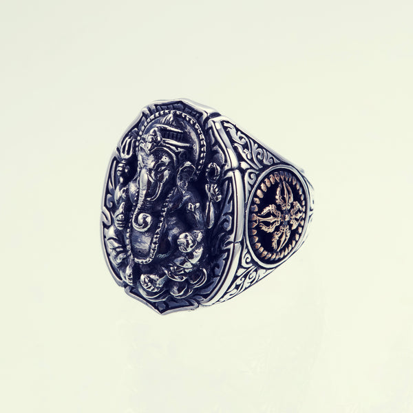 Ring – ZOCALO JAPAN OFFICIAL WEB SITE