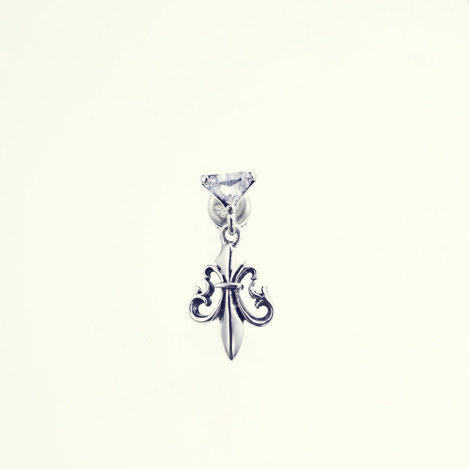 Hung Lily Stud : (White CZ)｜ハングド・リリー・ピアス