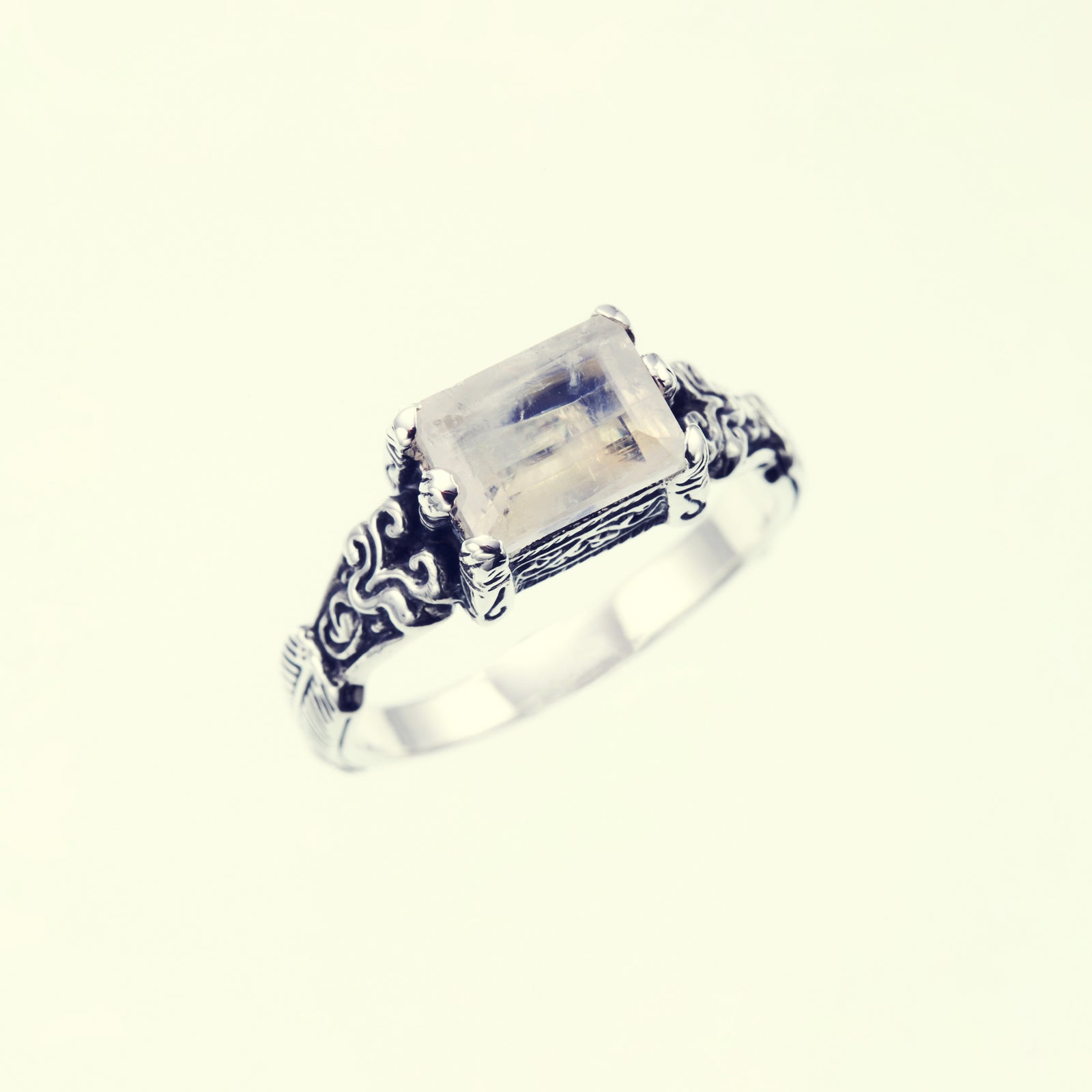 Islamic Ring : S (Rainbow Moonstone)｜イスラミック・リング : S