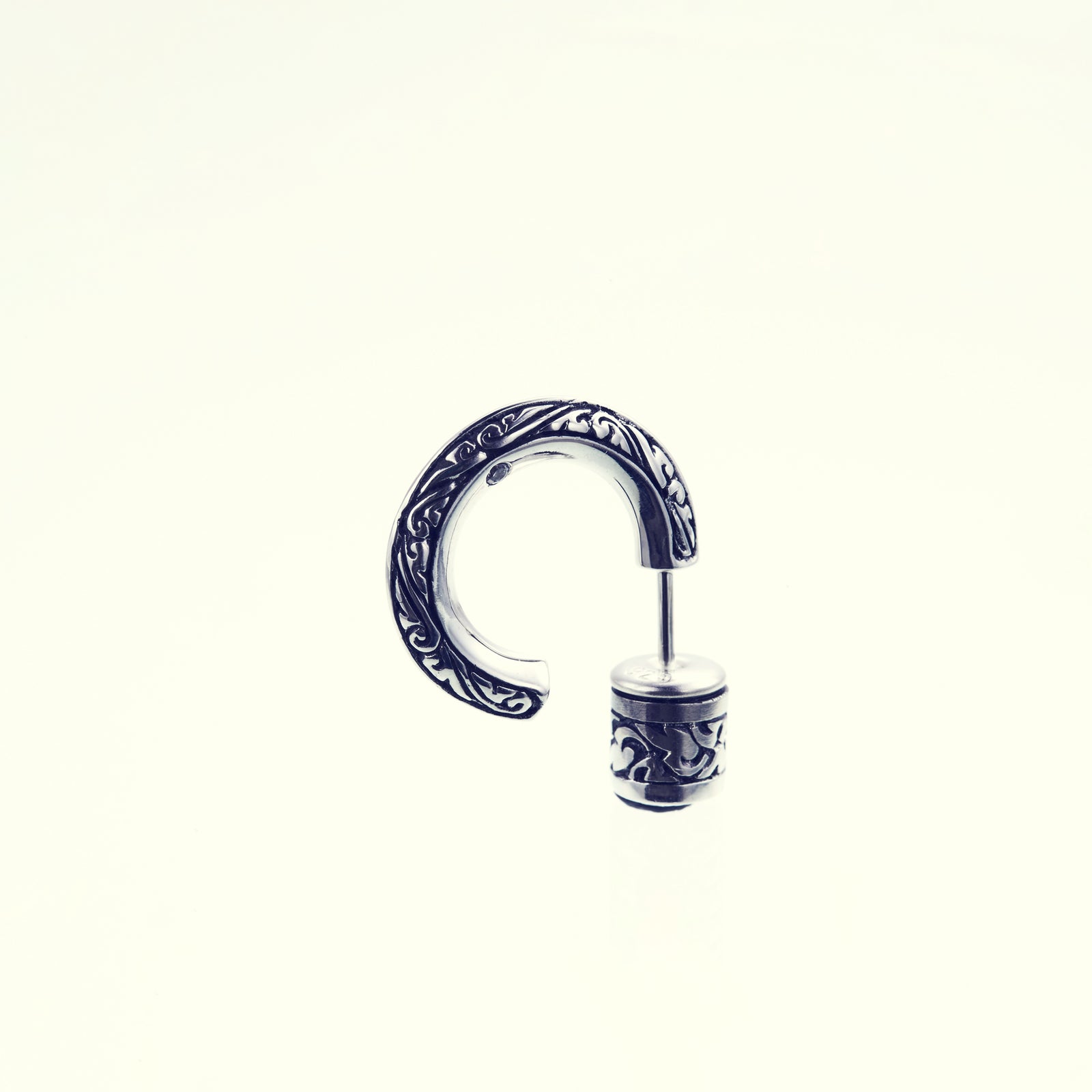 THE IVY TOKYO ピアス IvyRingStud-_WhiteCZ__y_1600x.