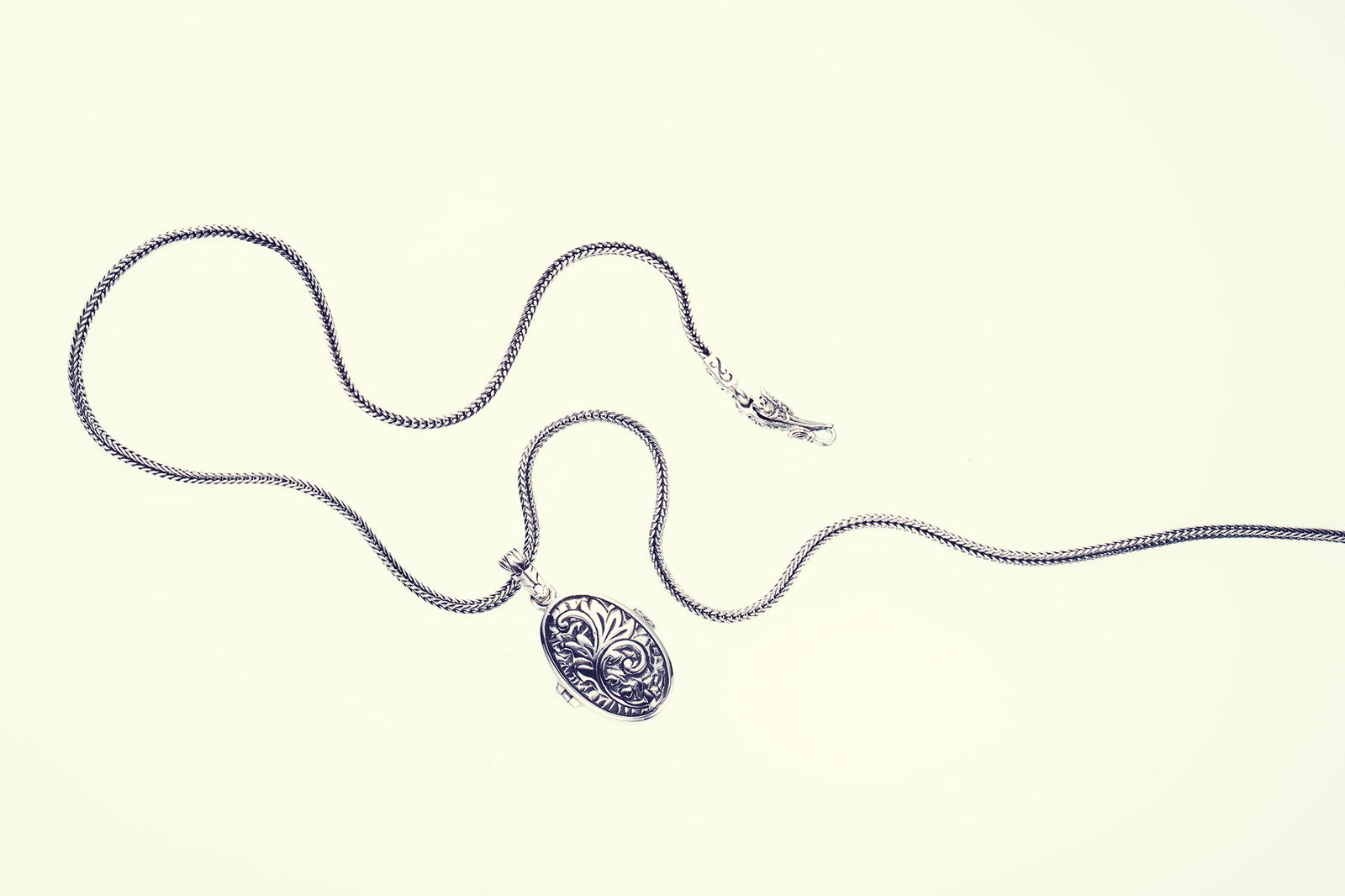 Ivy Spinning Ring – ZOCALO JAPAN OFFICIAL WEB SITE