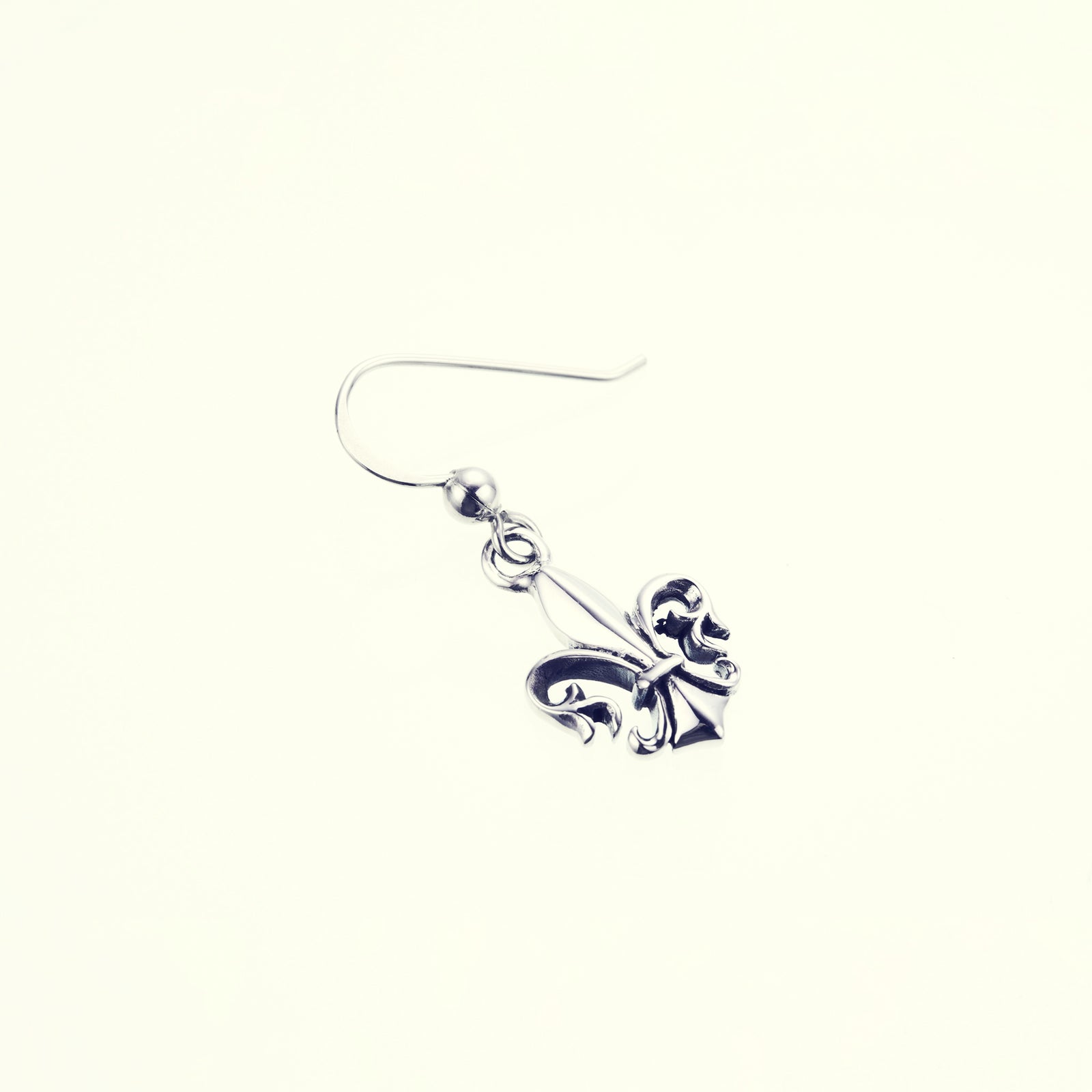 Fleur de lis Hook Earring｜フルール・ド・リス・フック・ピアス