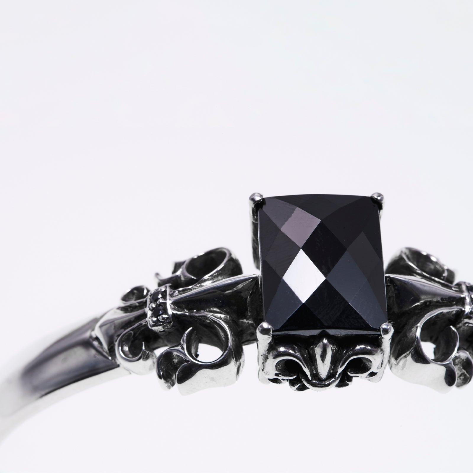 【お年玉セール特価】 Bangle lis de Fleur : CZ｜フルール・ド・リス・バングル Black その他