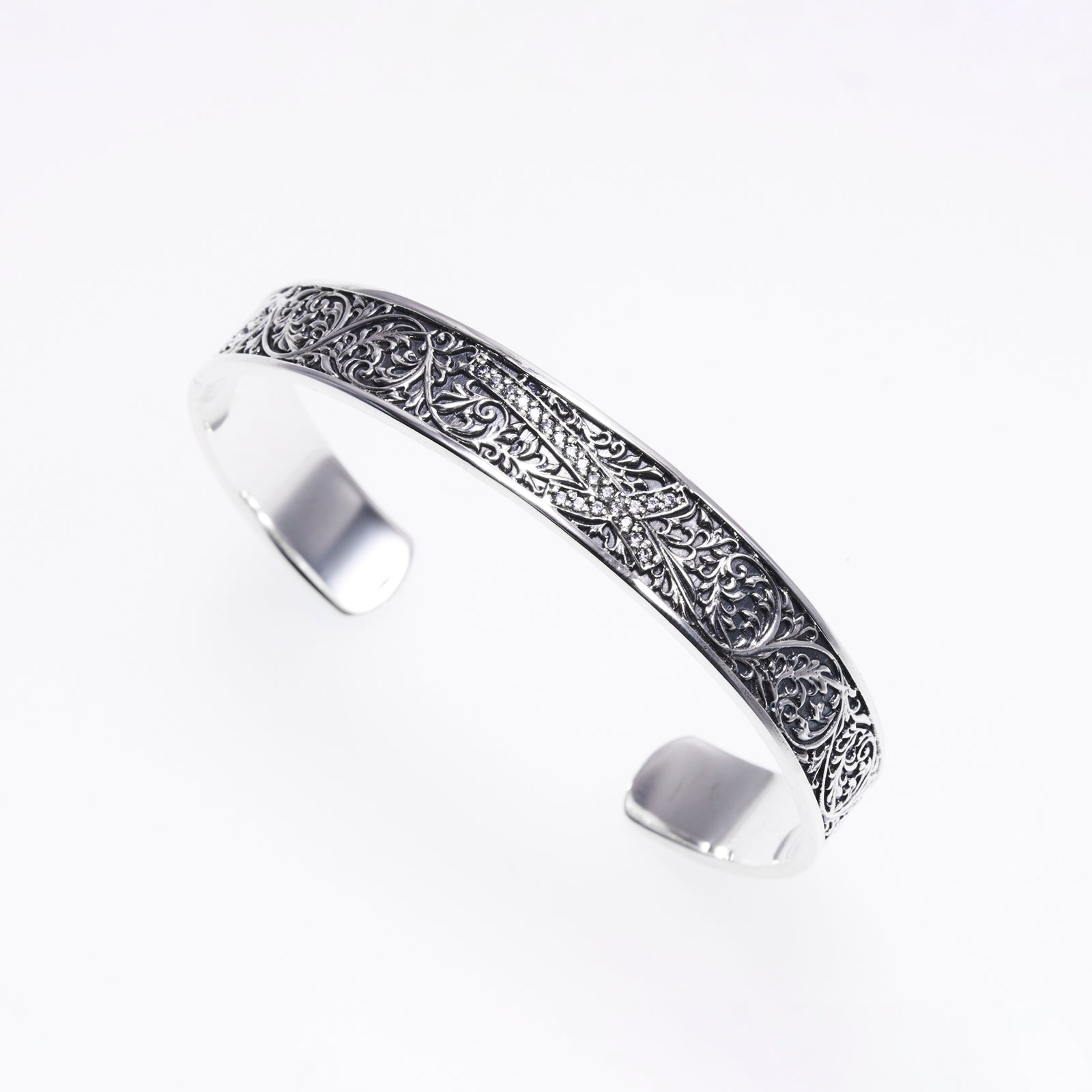 【メール便無料】 Ivy CZ｜アイビー・クロス・バングル White : Bangle Cross シルバー
