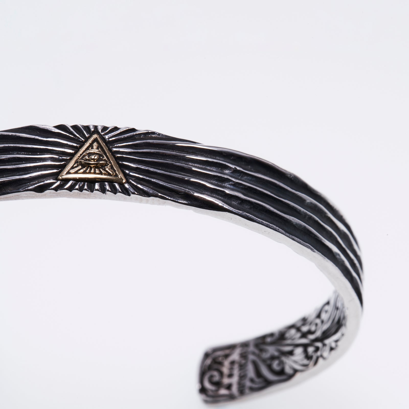 Eye of Providence Bangle｜アイ・オブ・プロビデンス・バングル