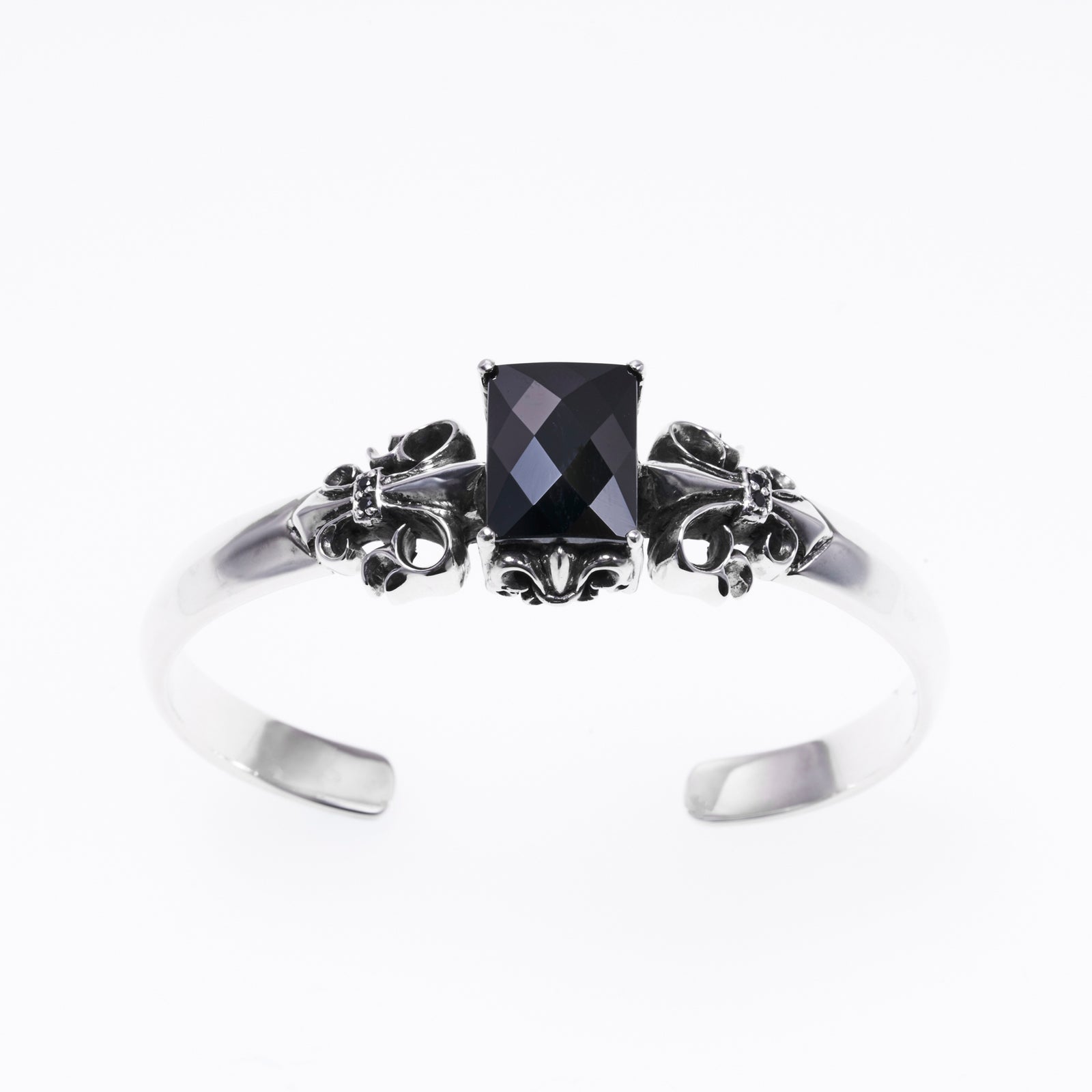 Fleur de lis Bangle : Black CZ｜フルール・ド・リス・バングル｜ブラックCZ｜百合｜リリー｜Lily – ZOCALO  JAPAN OFFICIAL WEB SITE