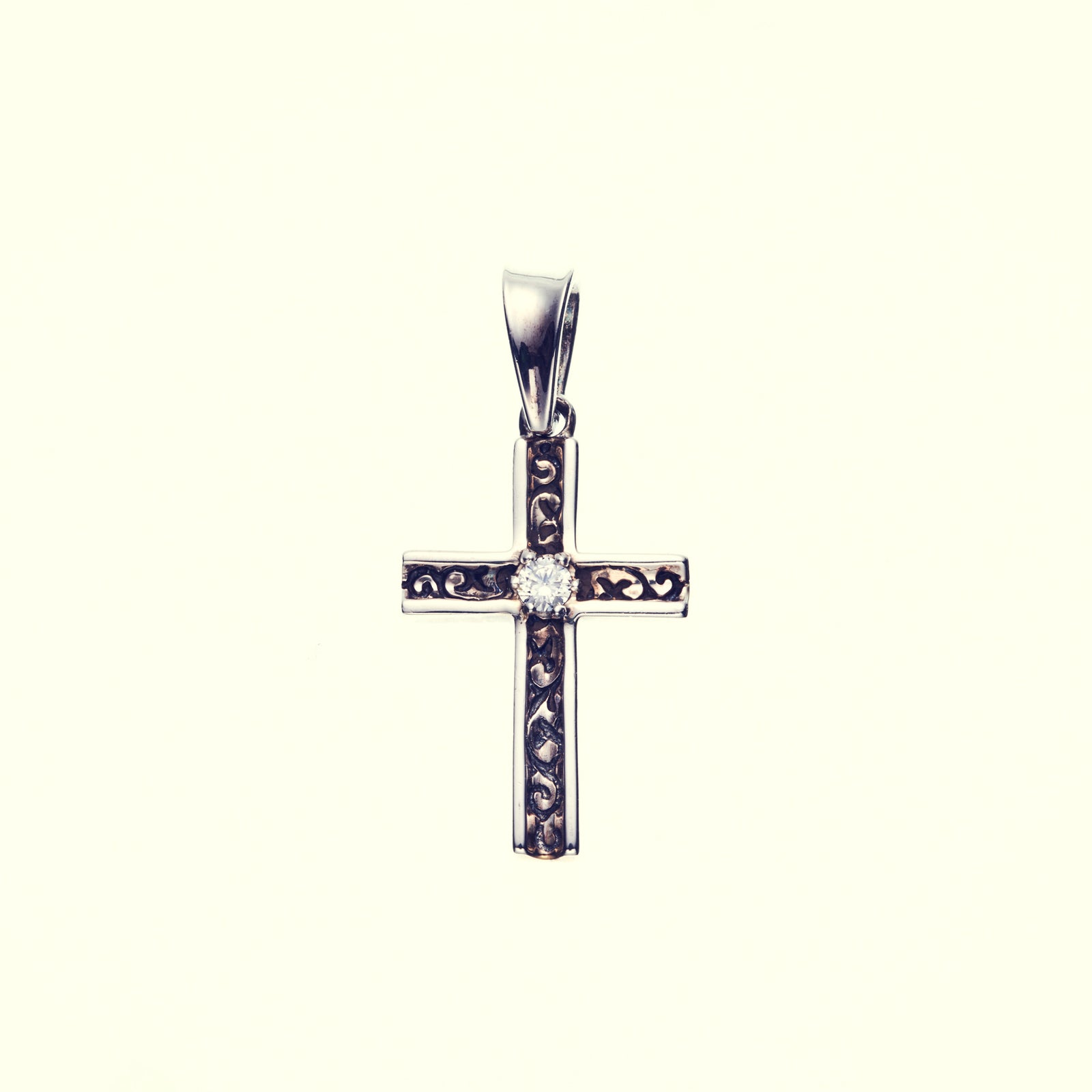 Trench Cross Pendant : M (Antique Finish)｜トレンチ・クロス