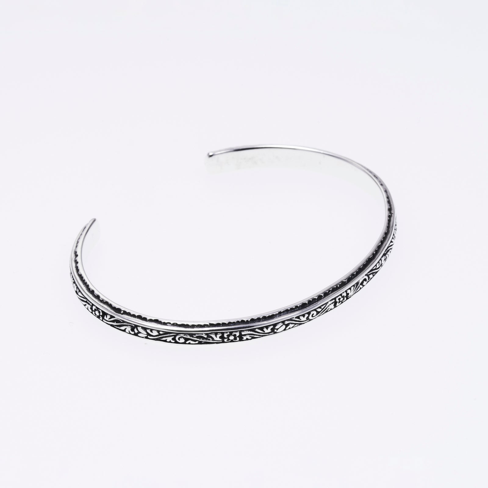 Narrow Ivy Bangle (L) (Antique Finish) – ZOCALO JAPAN OFFICIAL WEB