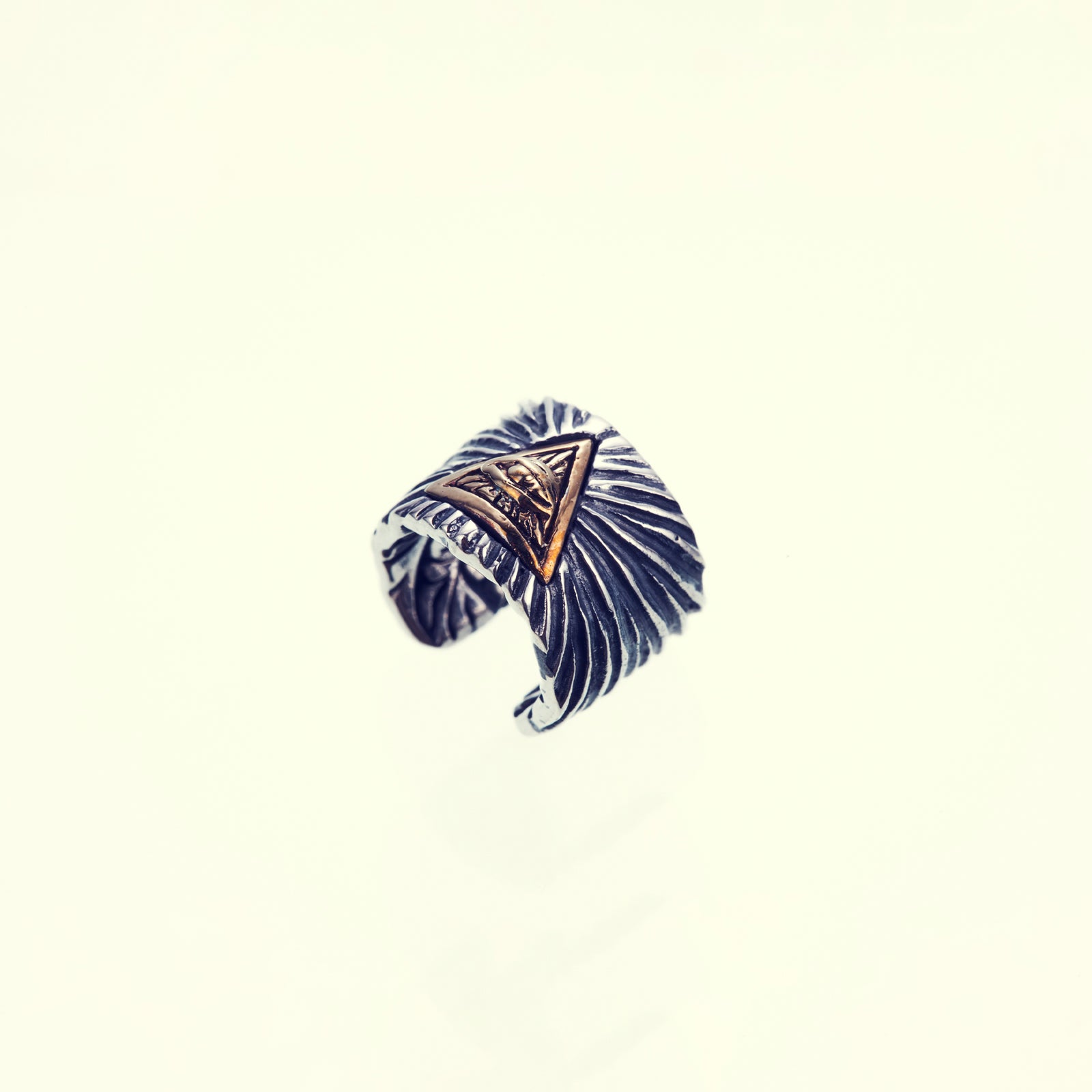 Eye of Providence Ear Cuff｜プロビデンスの目｜イヤカフ ｜全能の目