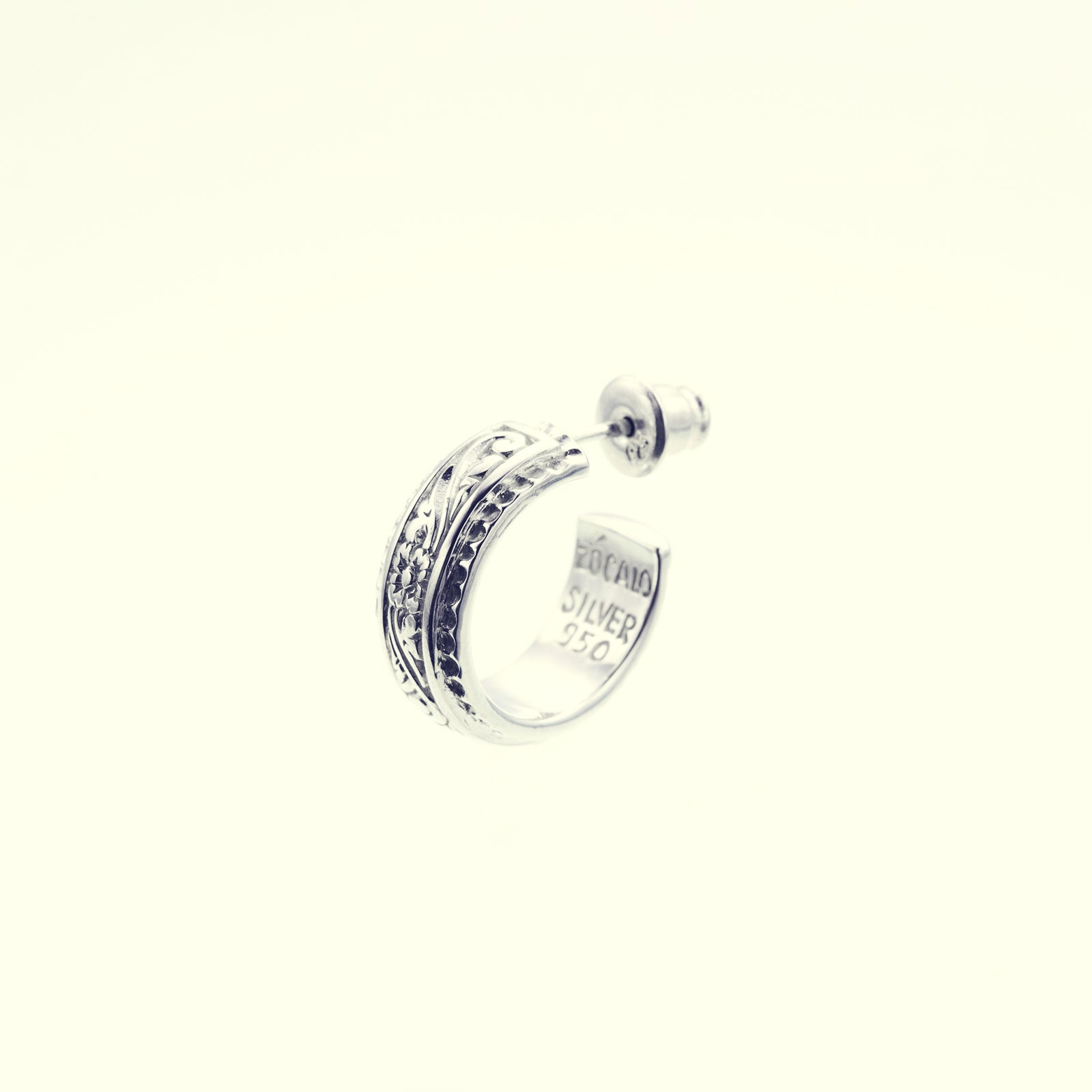消費税無し Ivy Hoop Stud (White Finish) – ZOCALO JAPAN OFFICIAL WEB SITE 洗顔料