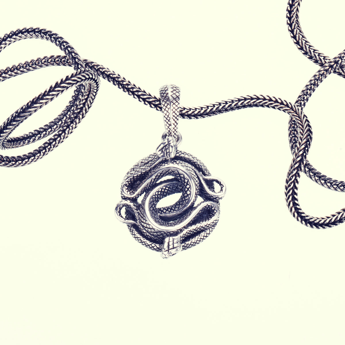 （希少）大幅値下げ　ソカロ・スネーク・バングル ZOCALO : Double Snake Bangle – ZOCALO JAPAN OFFICIAL WEB SITE
