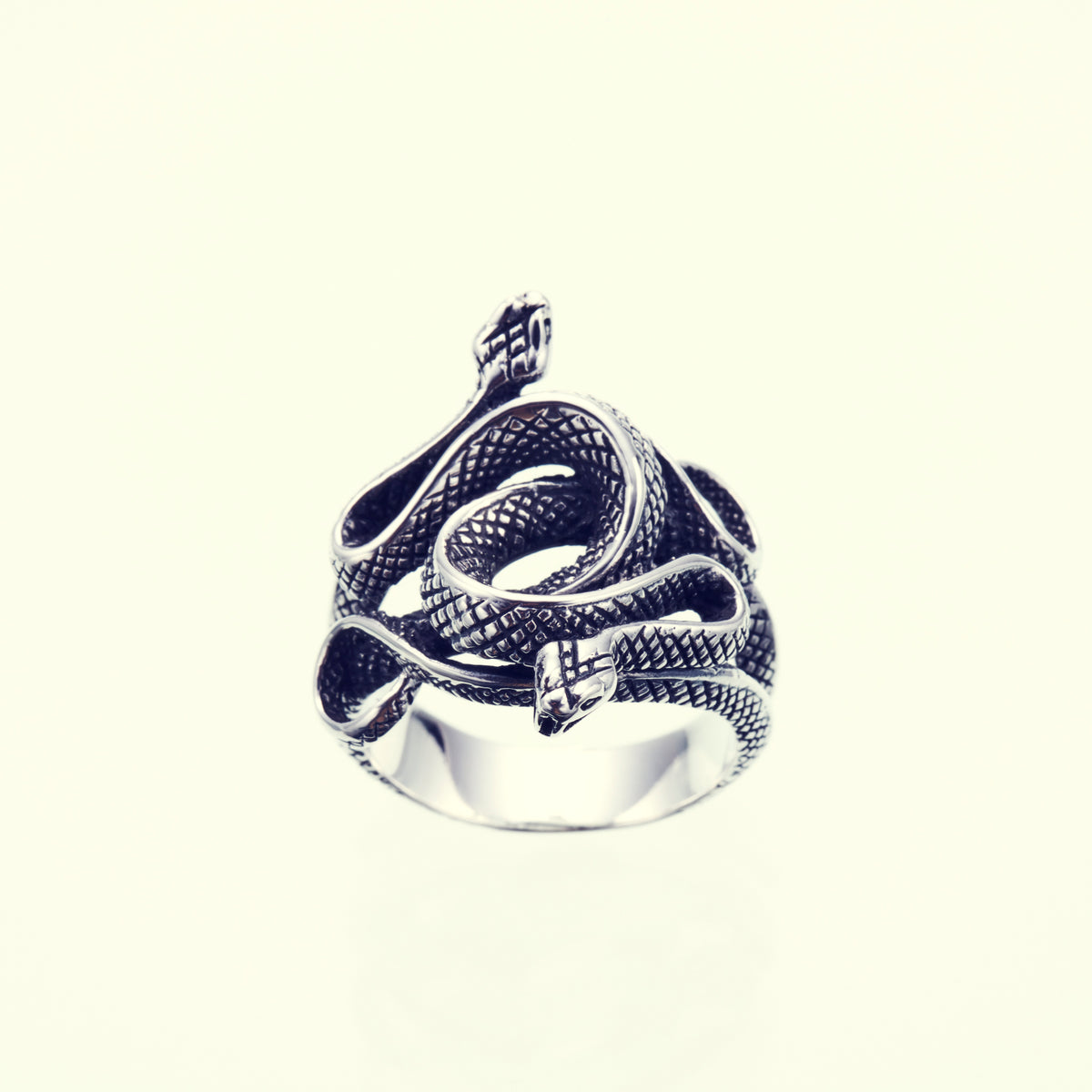 SQ2048_w_snake_ring_02_1200x. SQ2048_w_snake_ring_02_1200x.