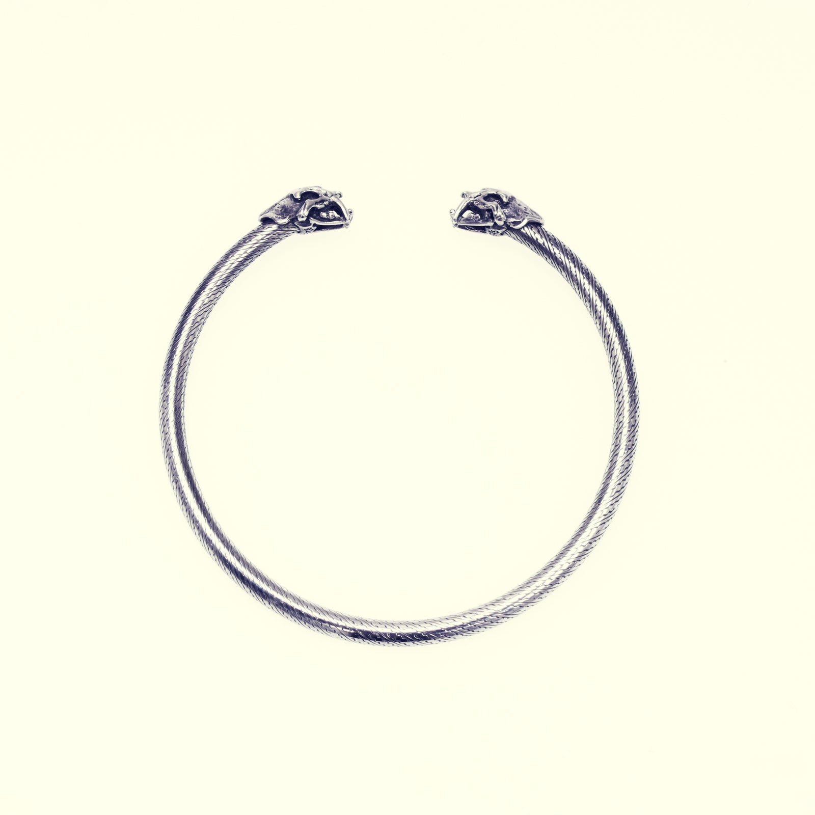 Saber Toothed Tiger Twist Bangle (L)｜サーベルタイガー