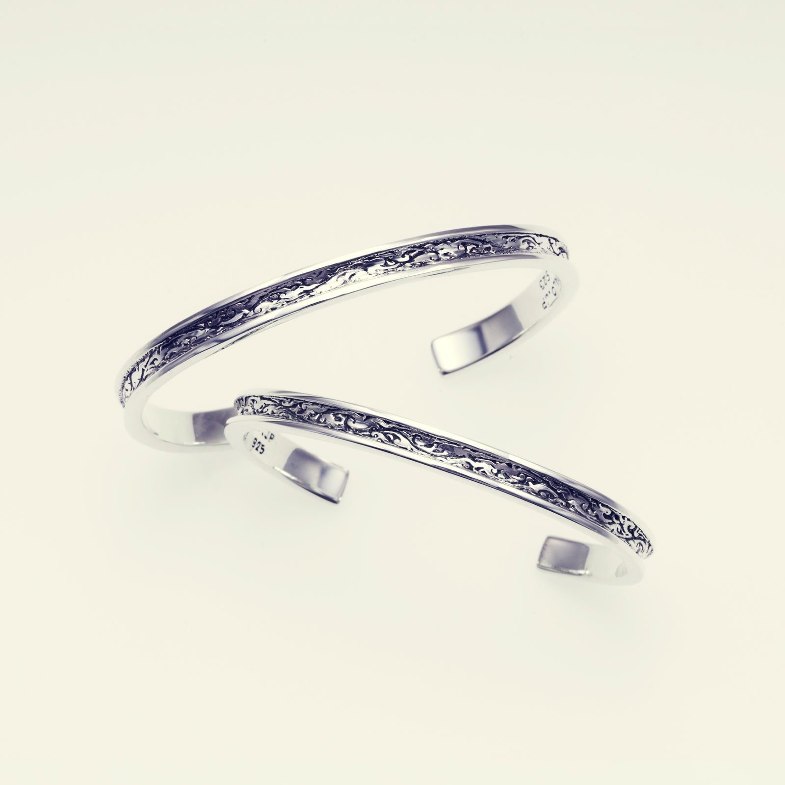 うのにもお得な Single Ivy Bangle (L)｜シングル・アイビー・バングル（L アクセサリー
