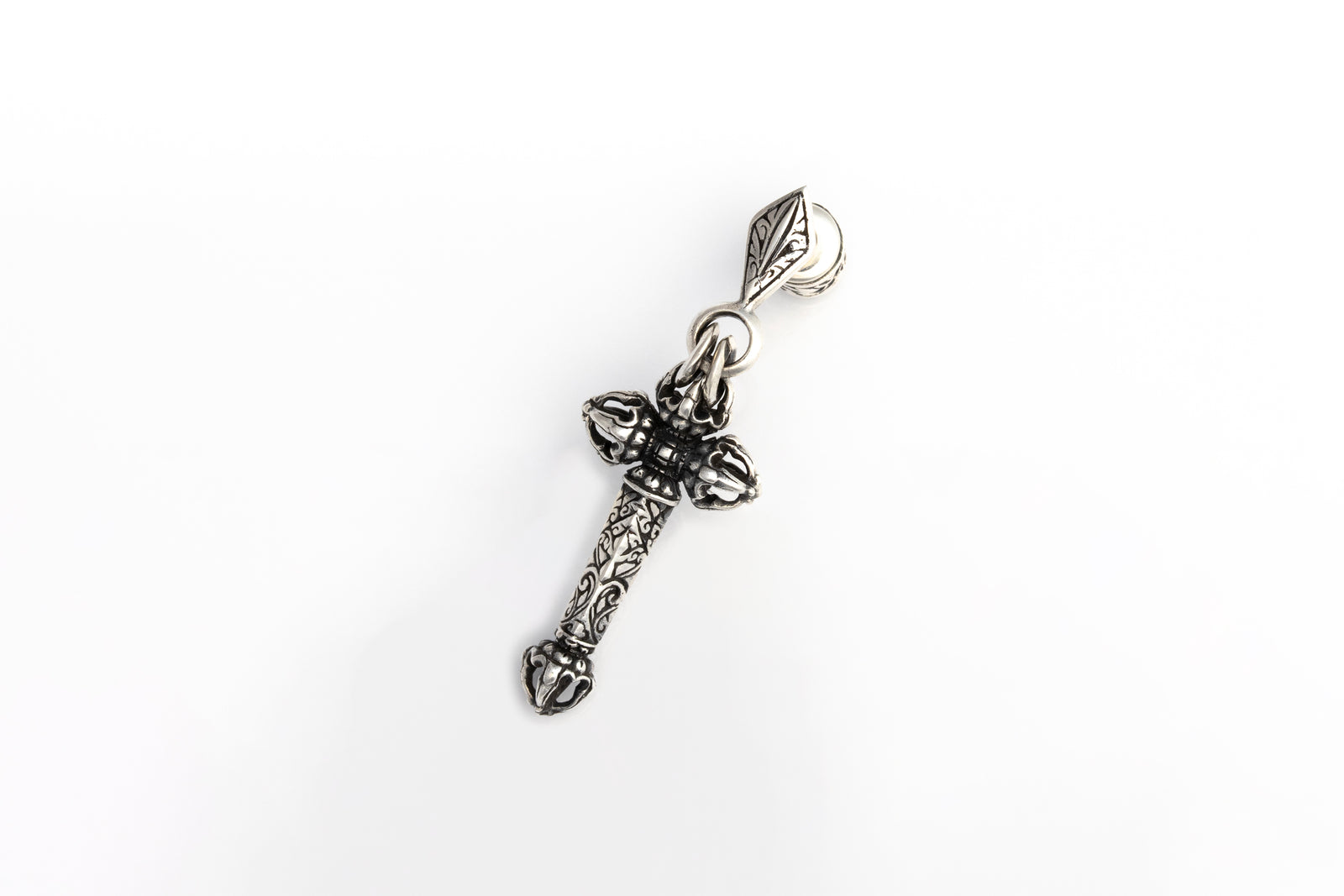 Crown Dorje Cross Stud｜クラウン・ドージェ・クロス・ピアス
