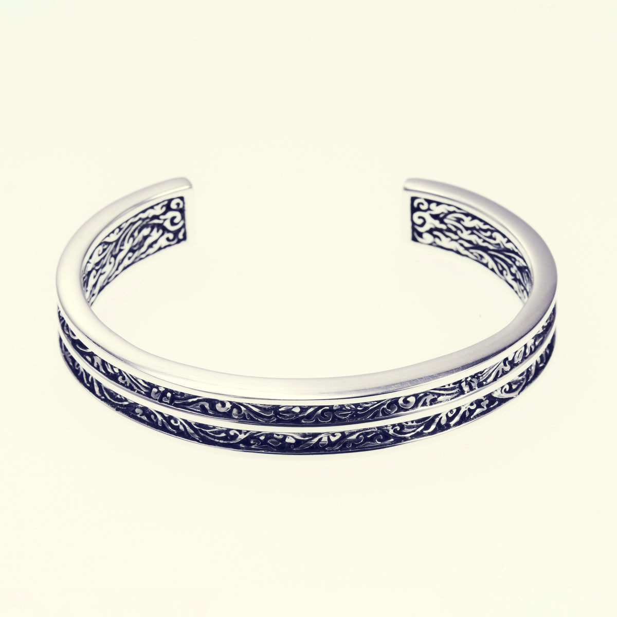 Double Ivy Ring and Bangle Collection – ZOCALO JAPAN OFFICIAL WEB SITE