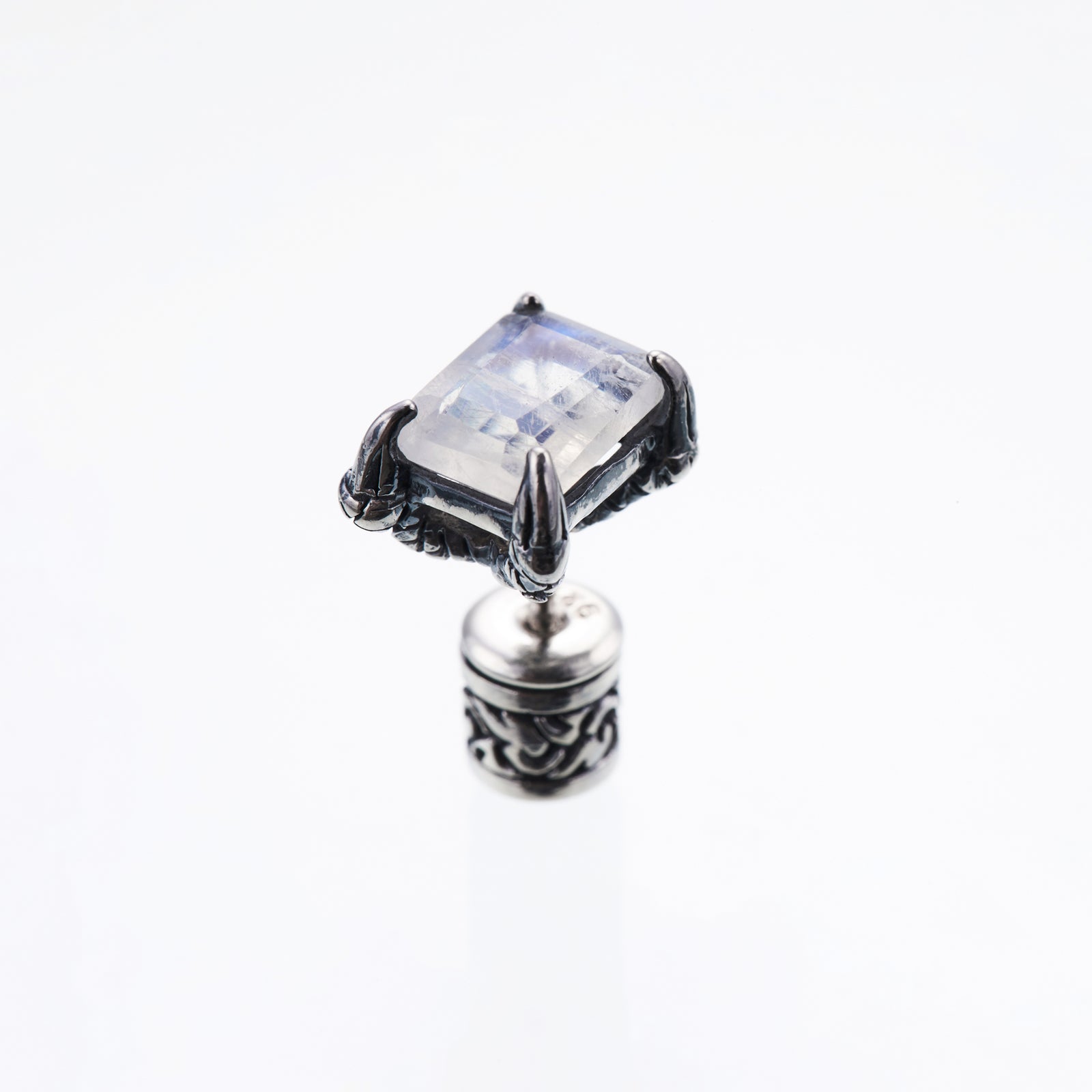 Dragon Claw Ear Stud : (Rainbow Moonstone)｜ドラゴン・クロウ・ピアス（レインボームーンストーン） –  ZOCALO JAPAN OFFICIAL WEB SITE